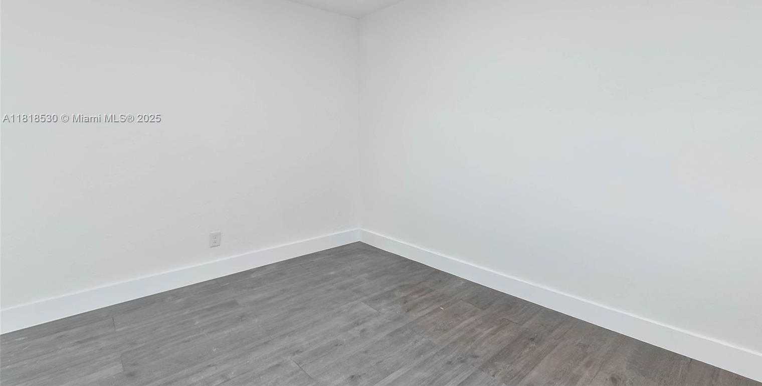 Small Image of 212 NORTH WEST 15TH ST, Miami Number 9