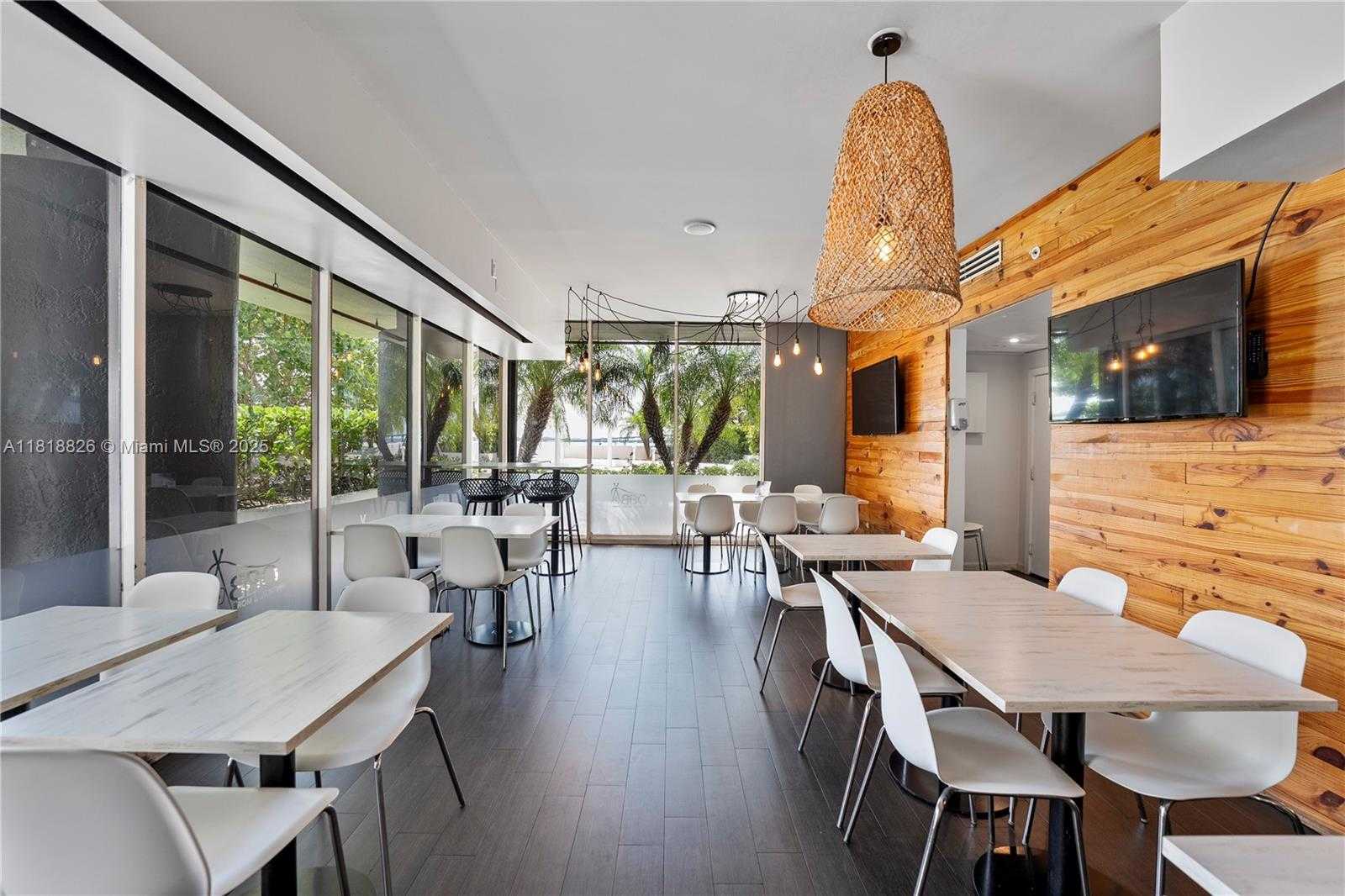 Small Image of 200 SOUTH EAST 15TH RD #1S, Miami Number 16