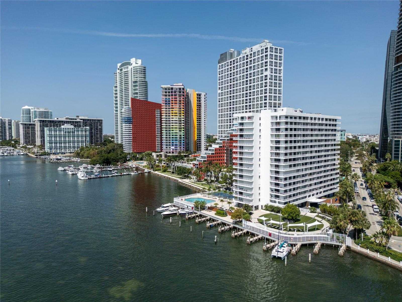 Small Image of 200 SOUTH EAST 15TH RD #1S, Miami Number 3