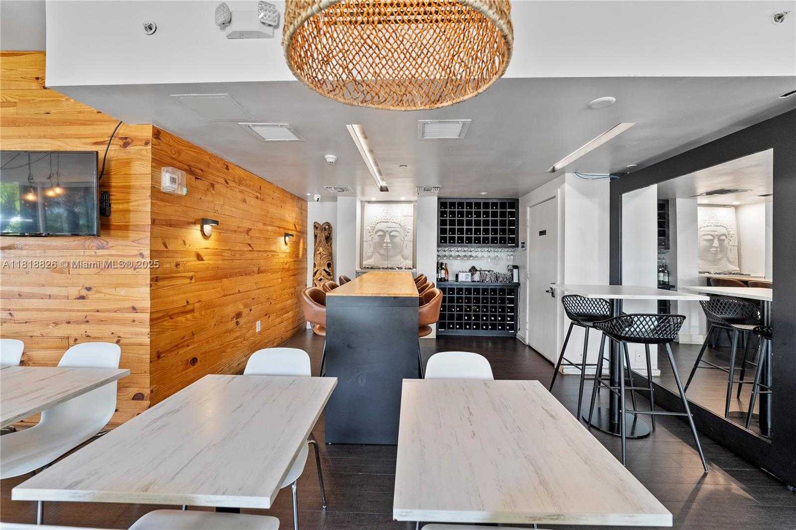 Small Image of 200 SOUTH EAST 15TH RD #1S, Miami Number 7