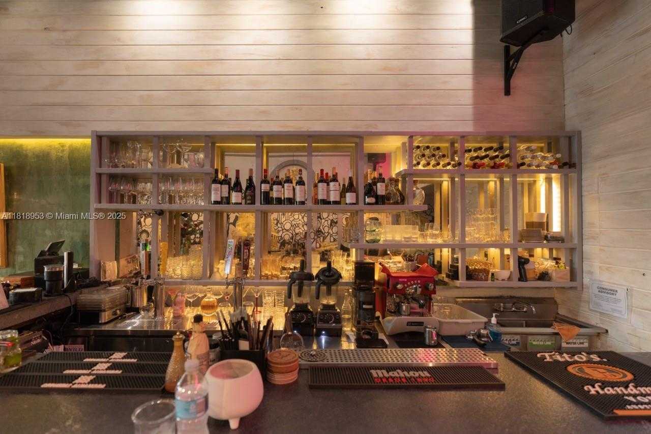 Small Image of 1650 SOUTH WEST 8TH ST, Miami Number 31