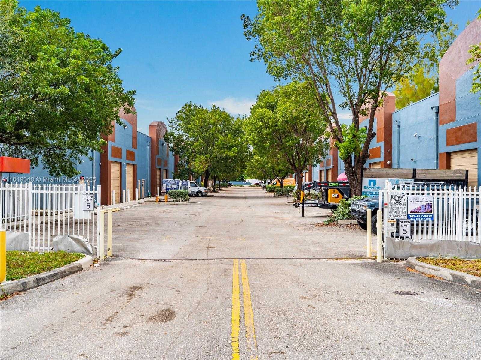 Small Image of 20200 NORTH WEST 2ND AVE, Miami Gardens Number 9