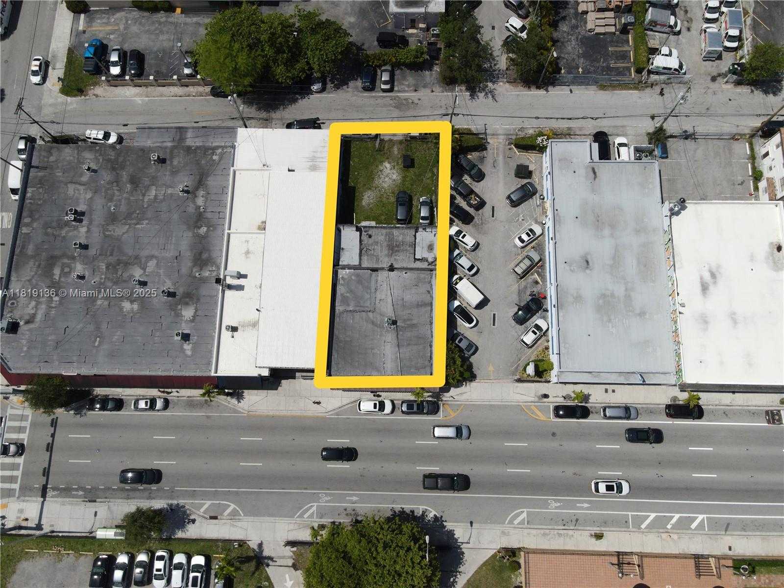 Small Image of 1328 WEST FLAGLER ST, Miami Number 4