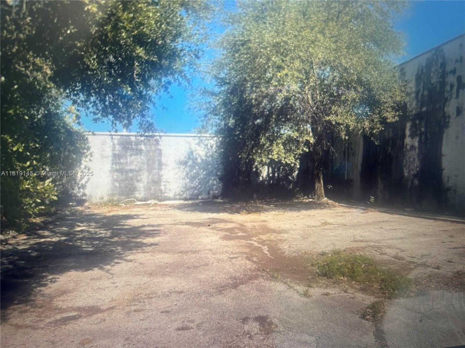 Small Image of 2321 SOUTH WEST 56TH TER, West Park Number 2