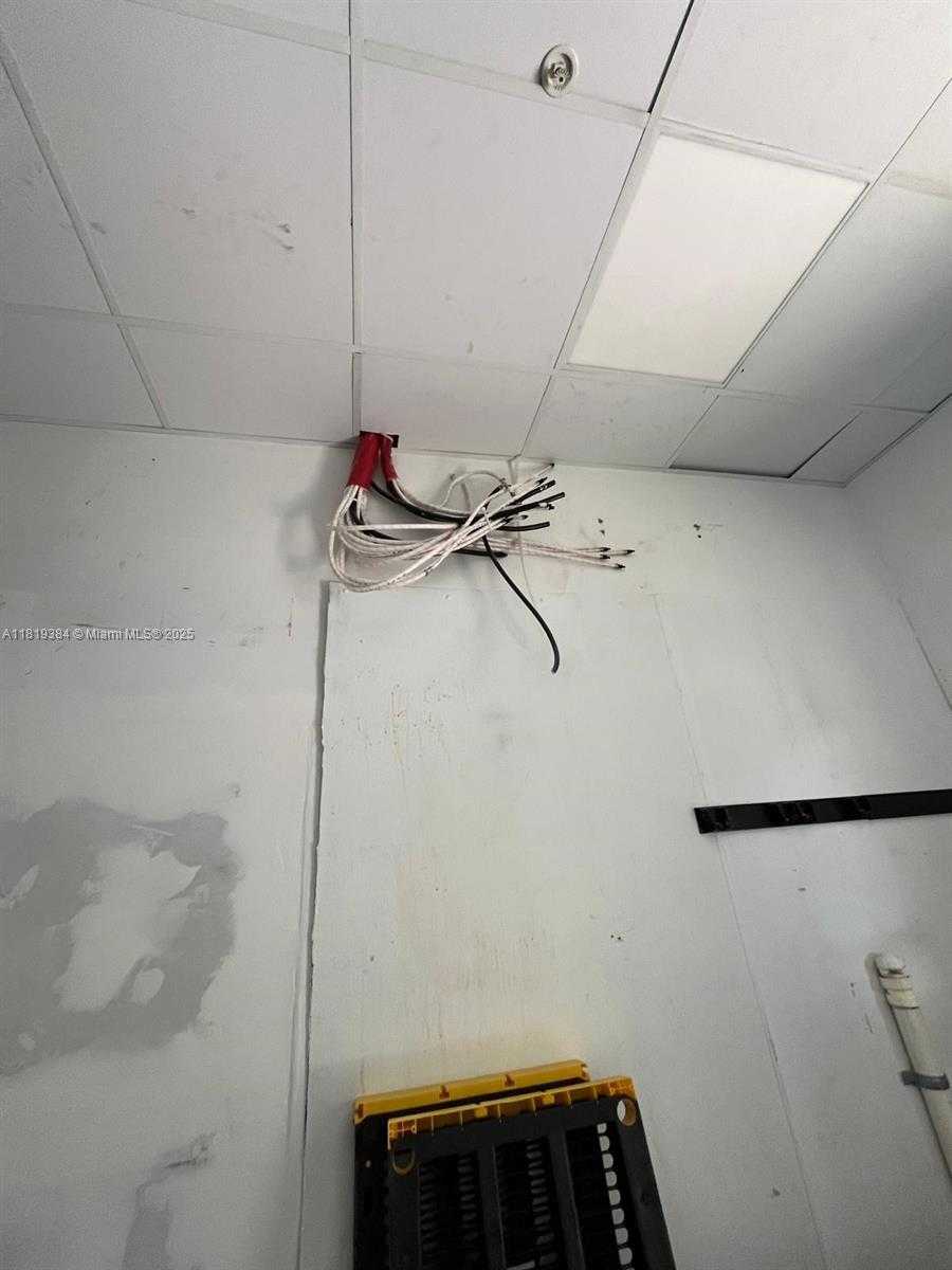 Small Image of 10101 WEST COMMERCIAL BLVD #10161, Tamarac Number 20