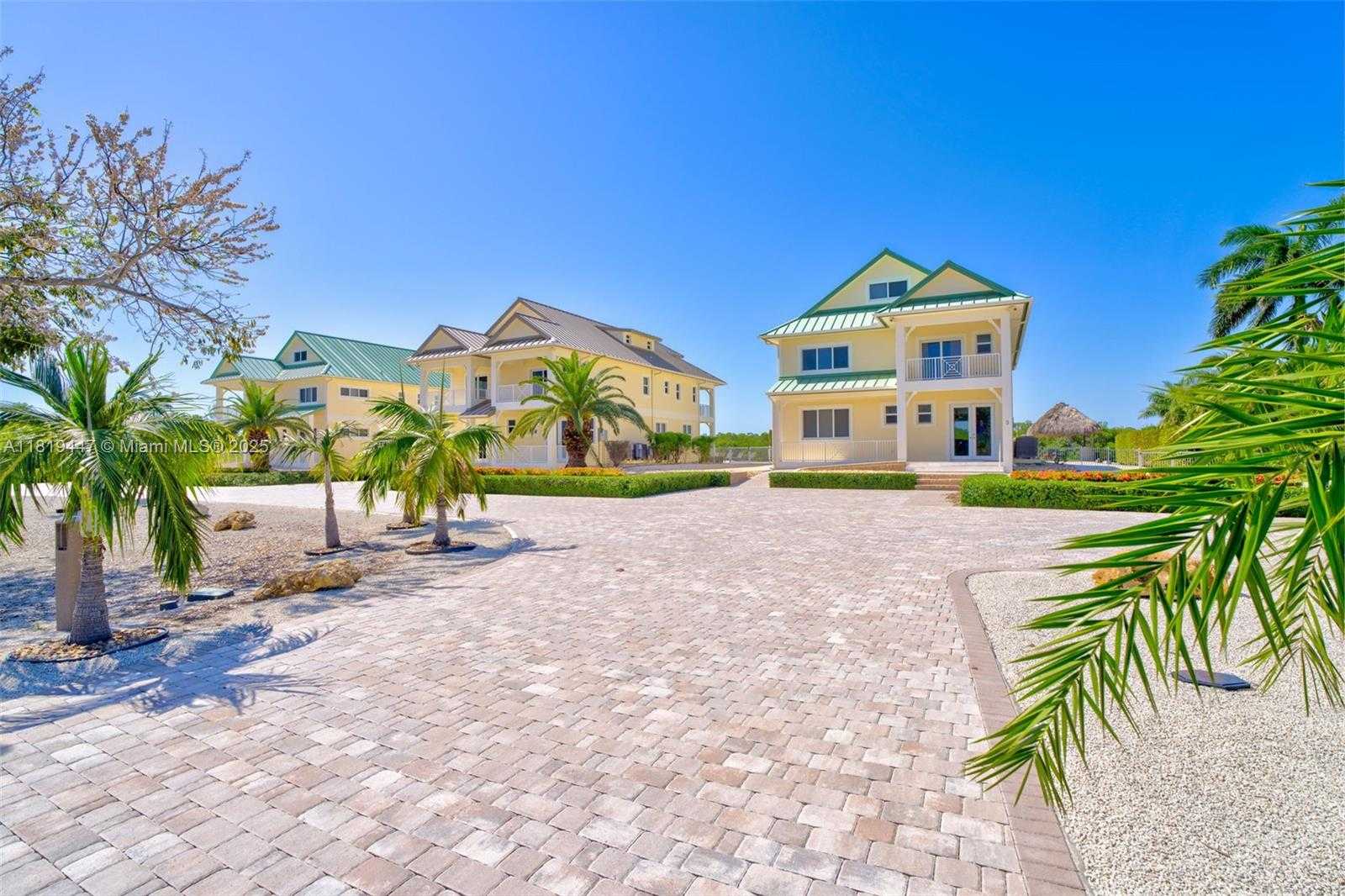 Small Image of 2394 COCO PLUM DRIVE, Marathon Number 11