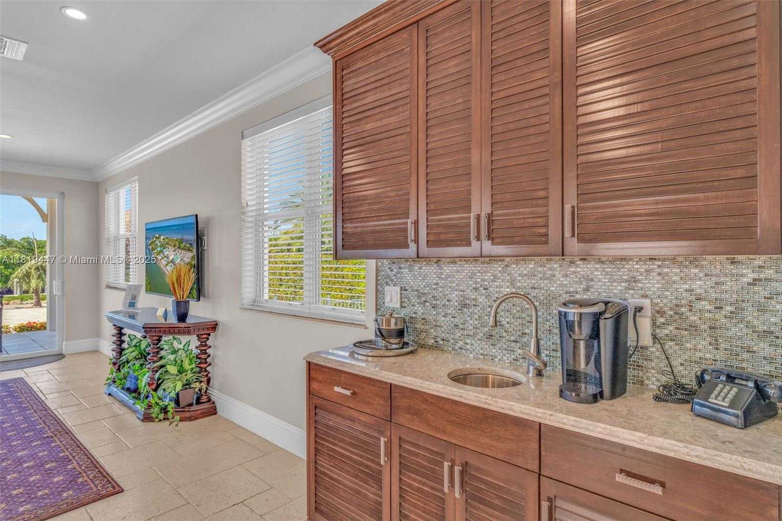 Small Image of 2394 COCO PLUM DRIVE, Marathon Number 13