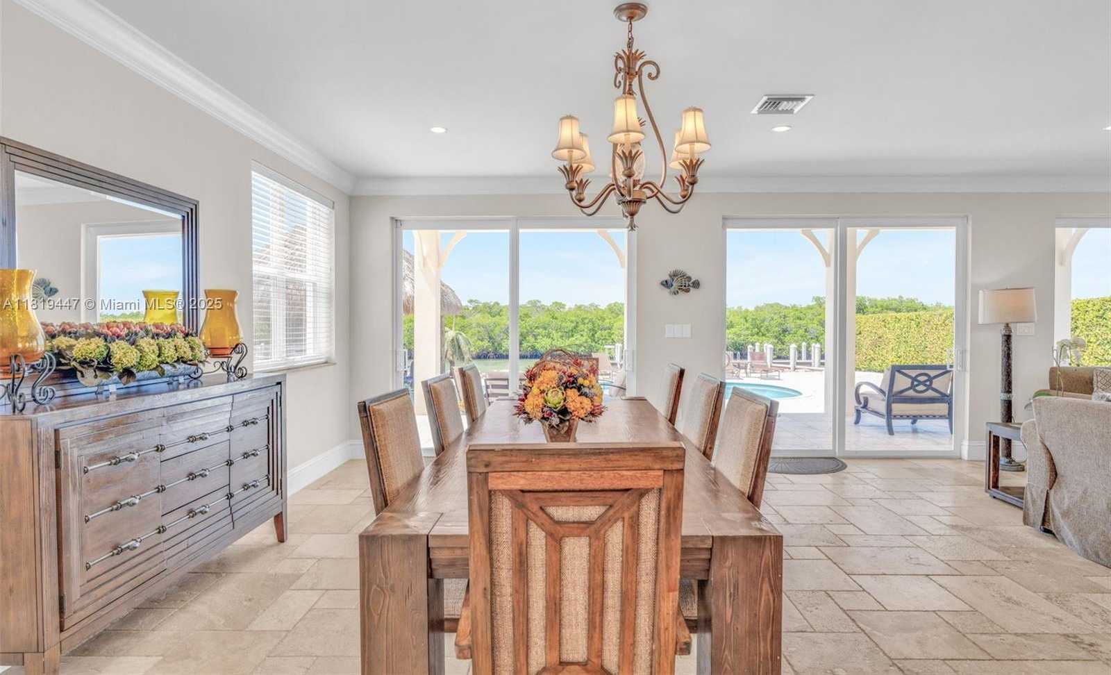 Small Image of 2394 COCO PLUM DRIVE, Marathon Number 16