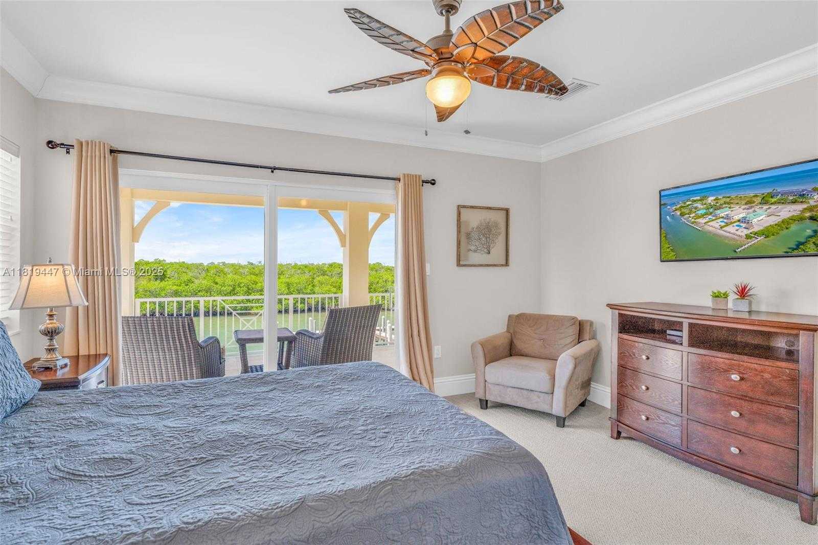 Small Image of 2394 COCO PLUM DRIVE, Marathon Number 32