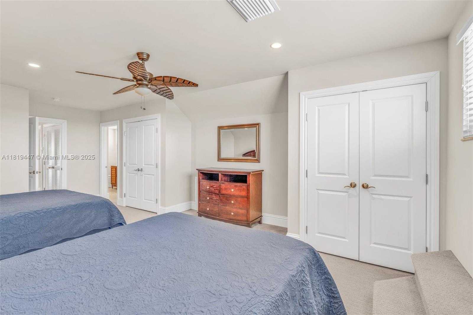Small Image of 2394 COCO PLUM DRIVE, Marathon Number 44