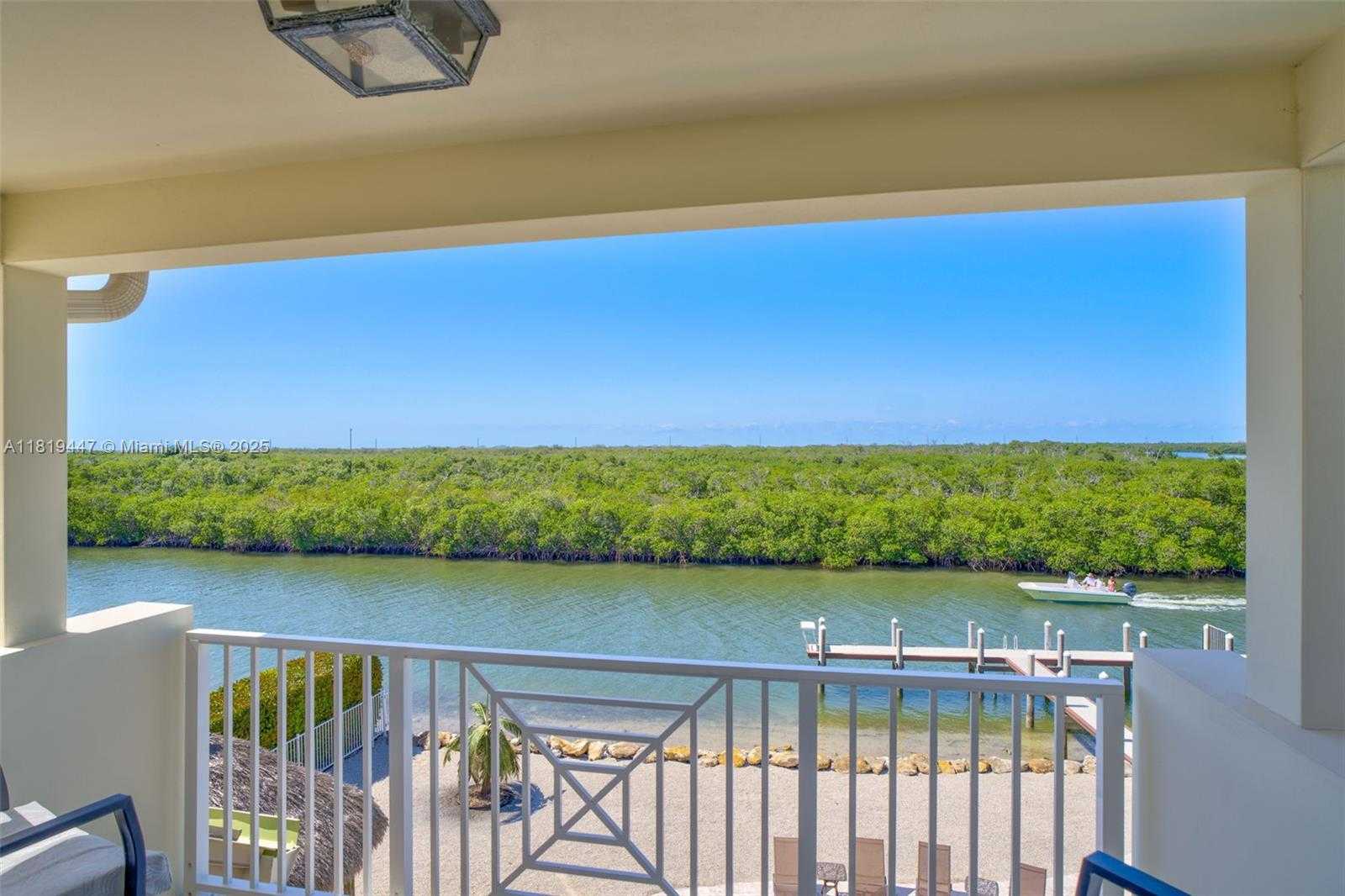 Small Image of 2394 COCO PLUM DRIVE, Marathon Number 56