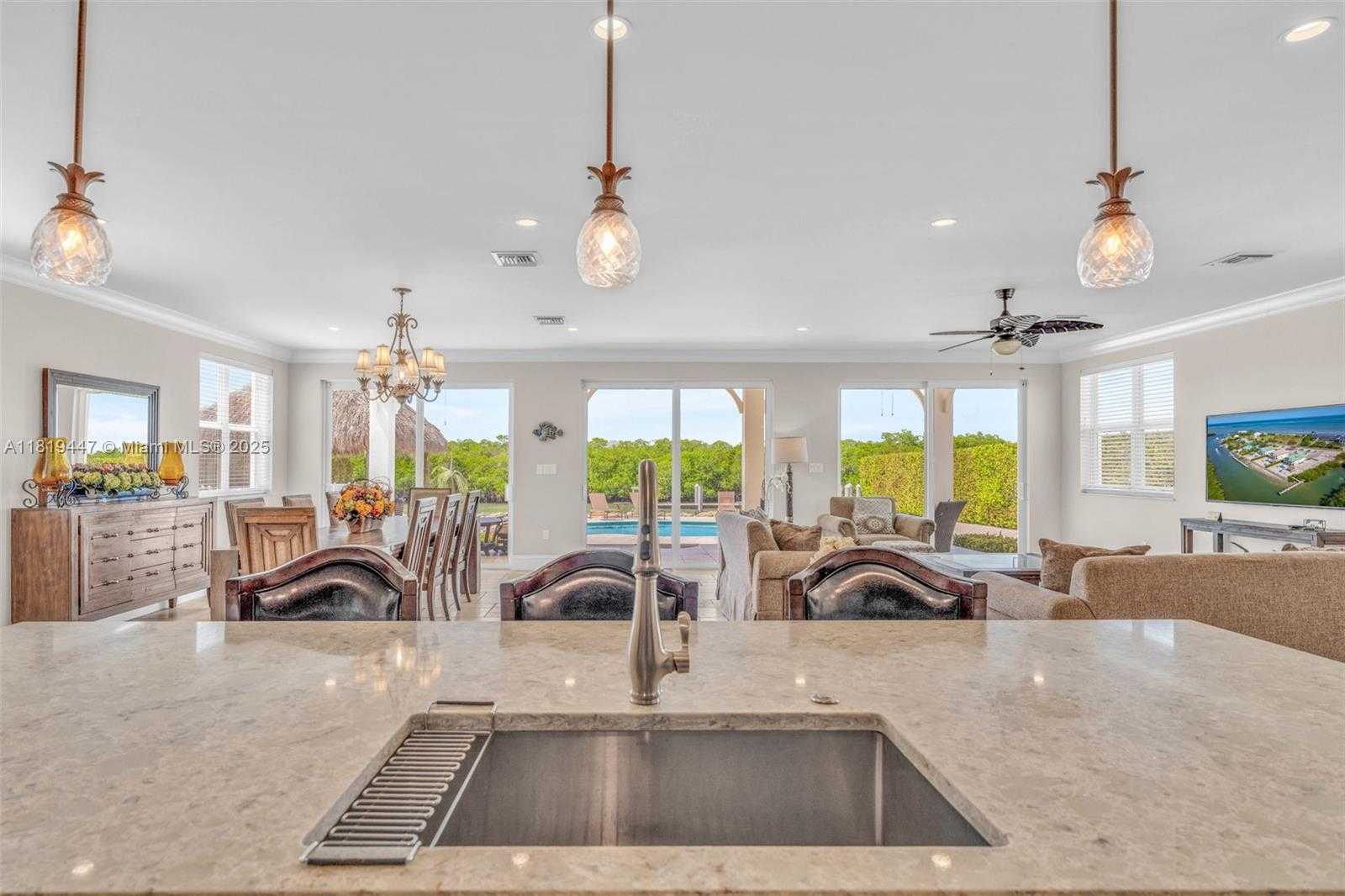Small Image of 2394 COCO PLUM DRIVE, Marathon Number 69