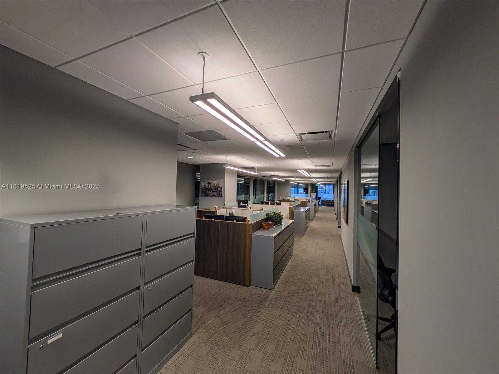 Small Image of 2980 NORTH EAST 207TH ST #501, Aventura Number 11