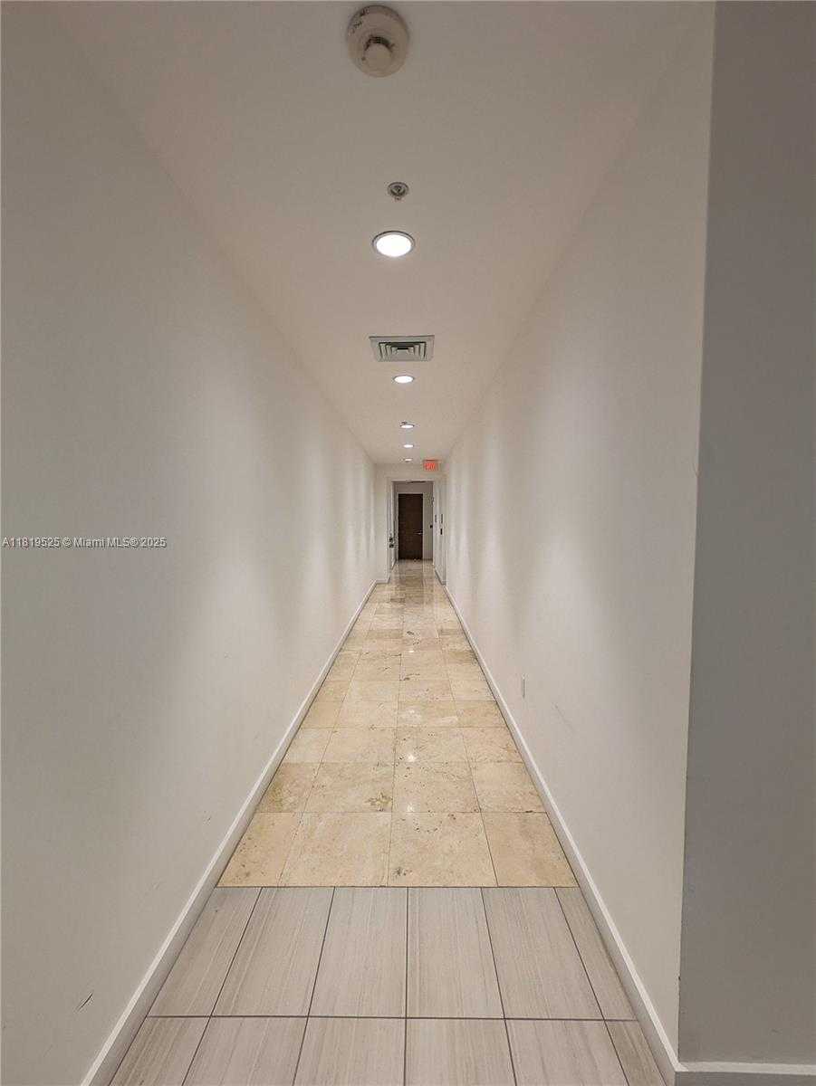 Small Image of 2980 NORTH EAST 207TH ST #501, Aventura Number 9