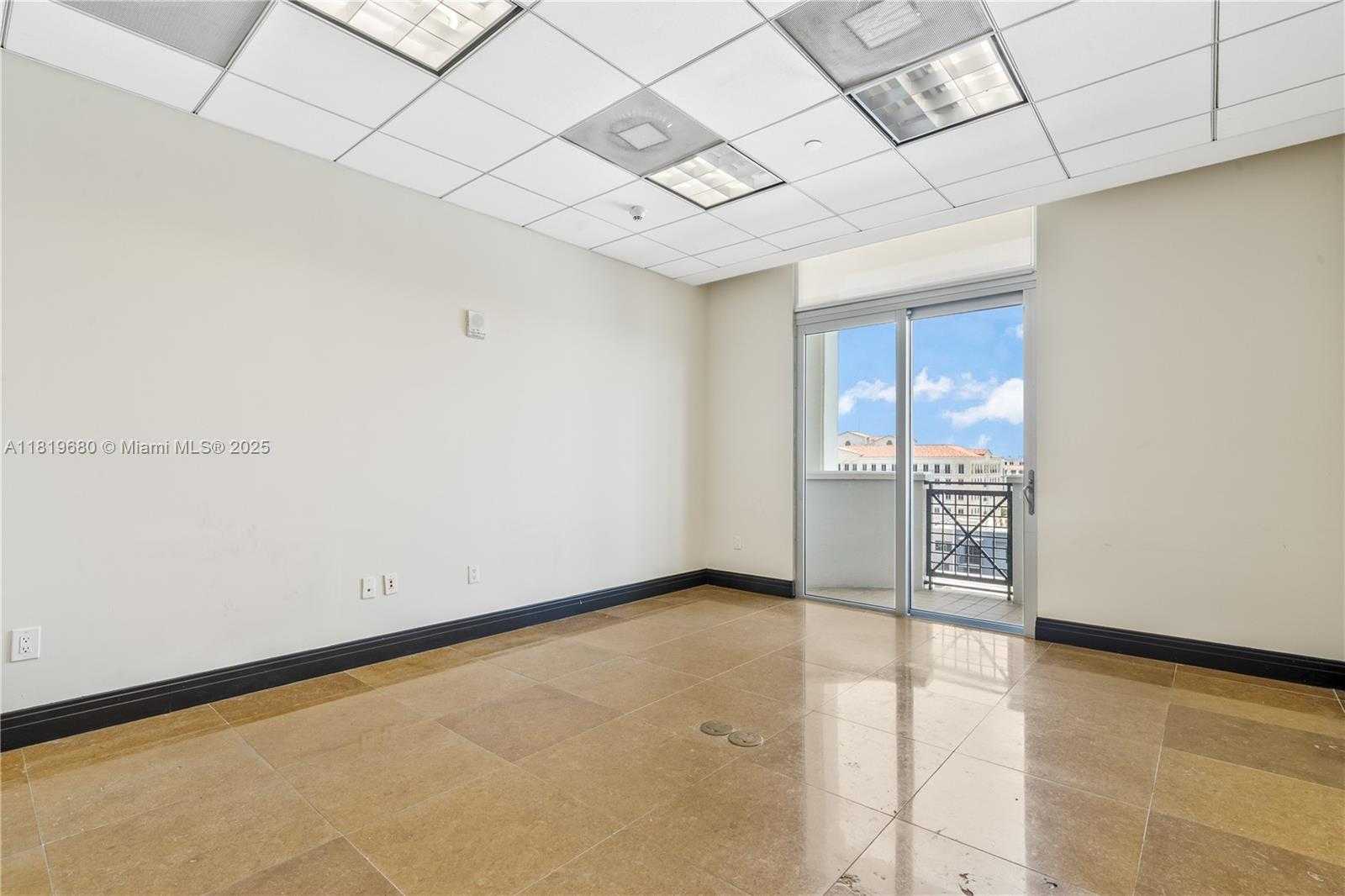 Small Image of 3850 BIRD RD #1002, Miami Number 4