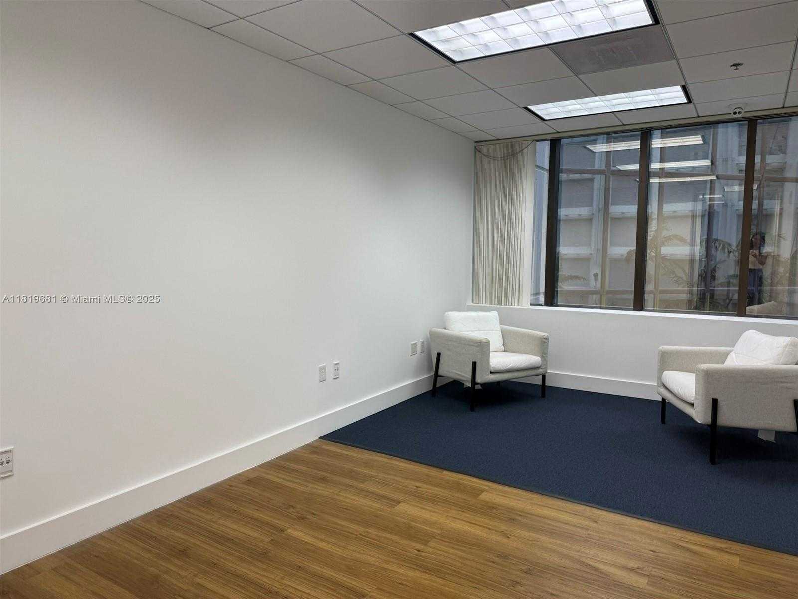 Small Image of 999 BRICKELL AVENUE #410, Miami Number 13