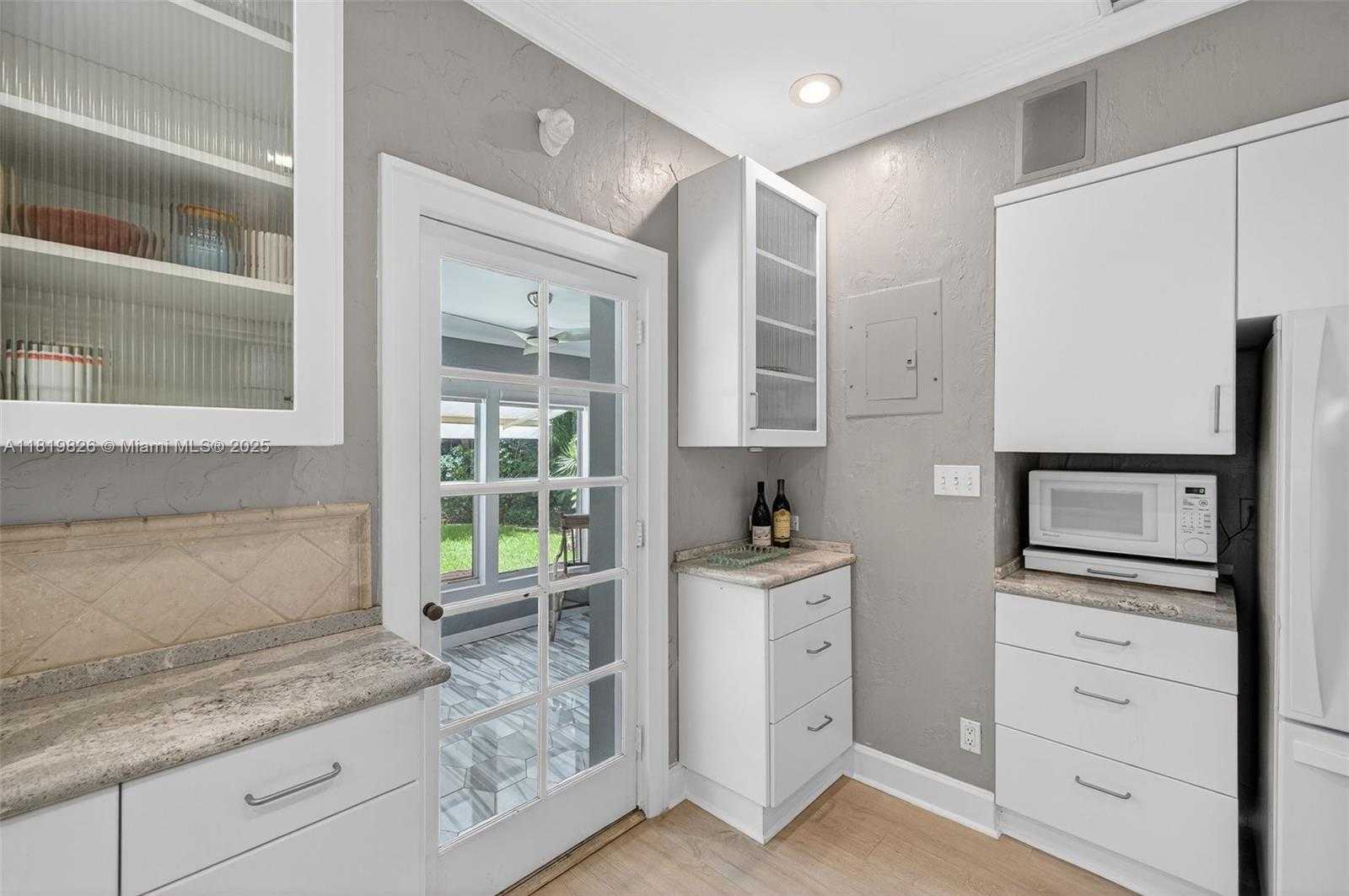 Small Image of 1314 SOUTH EAST 1ST AVE, Fort Lauderdale Number 19