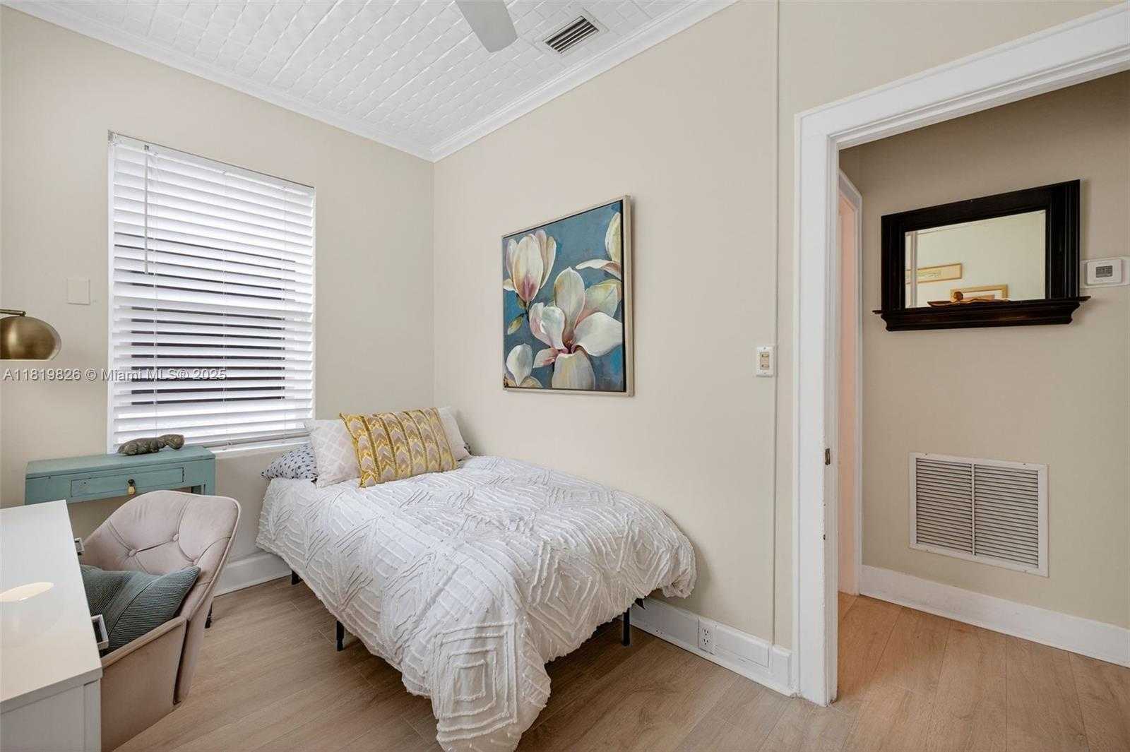 Small Image of 1314 SOUTH EAST 1ST AVE, Fort Lauderdale Number 31