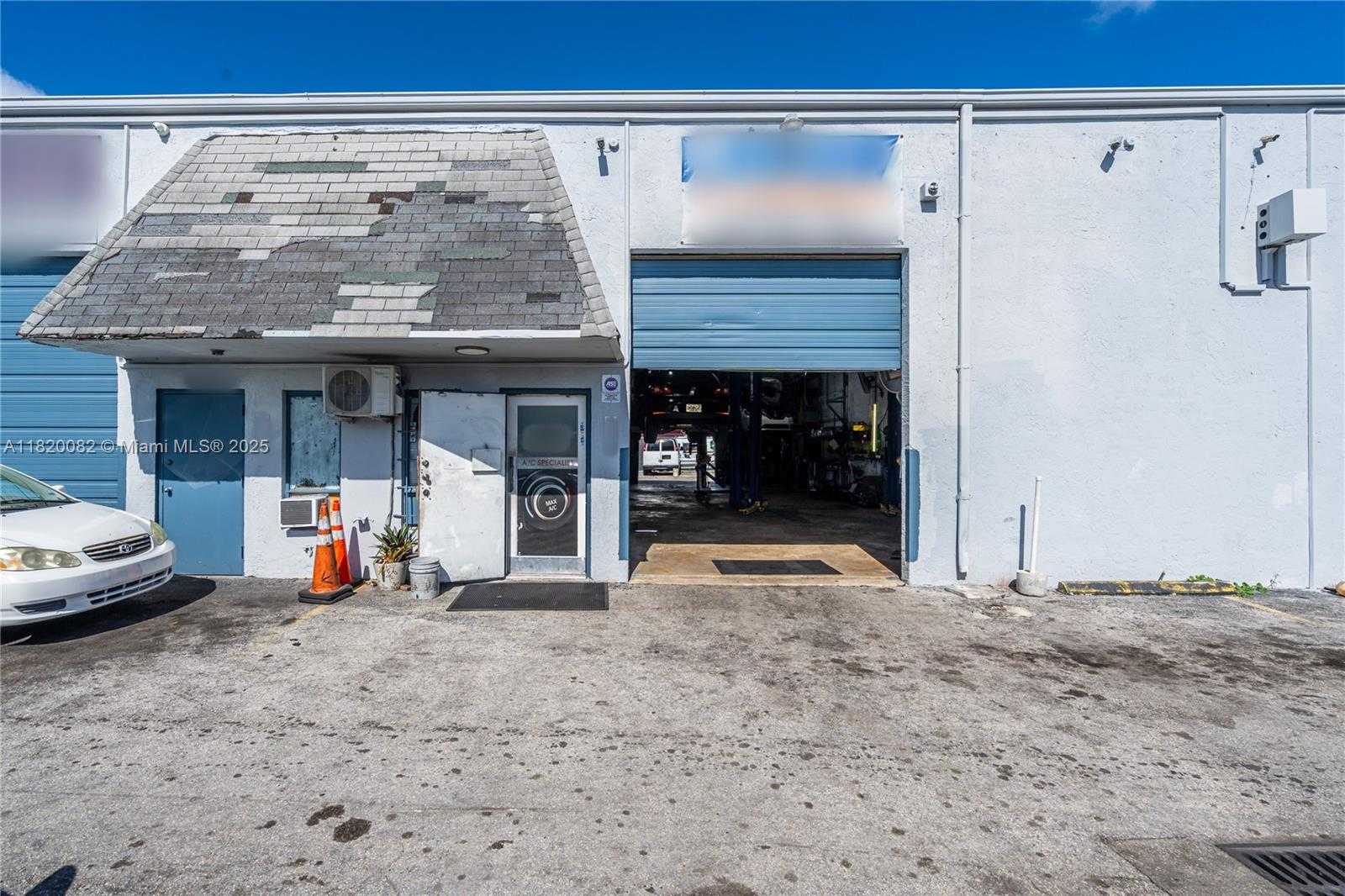 Small Image of 12513 SOUTH WEST 130TH ST #14, Miami Number 3