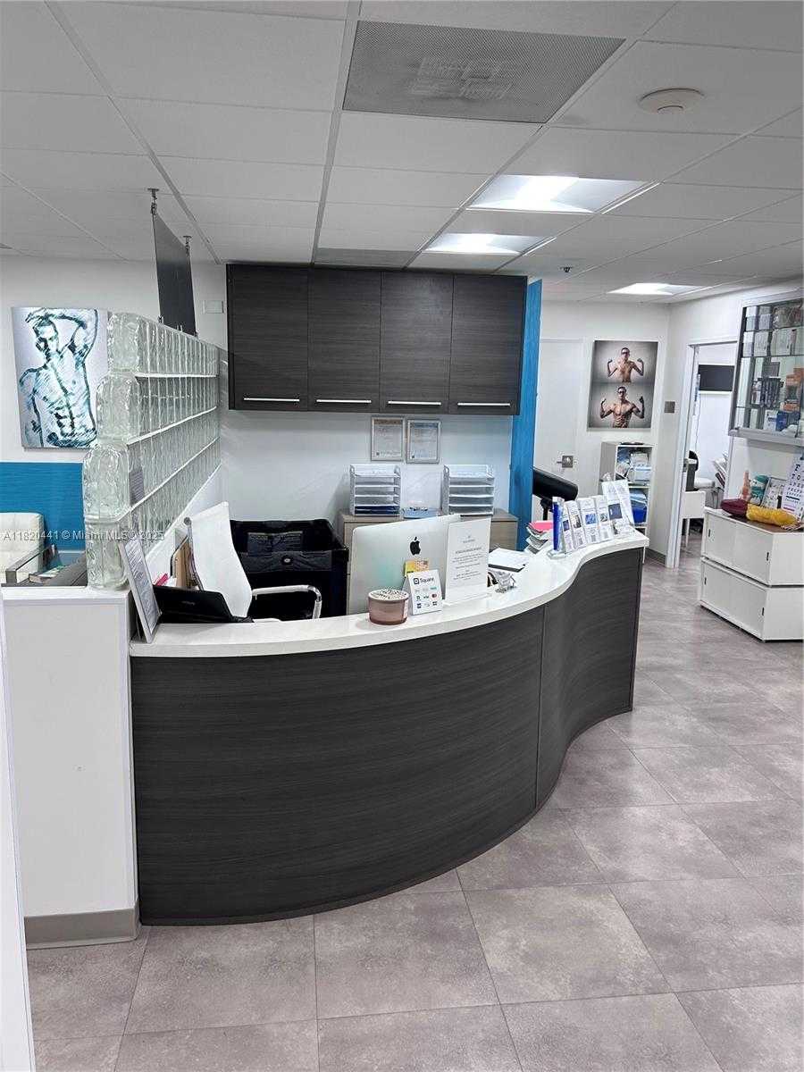 Small Image of 2601 SOUTH WEST 37TH AVE #503, Miami Number 3