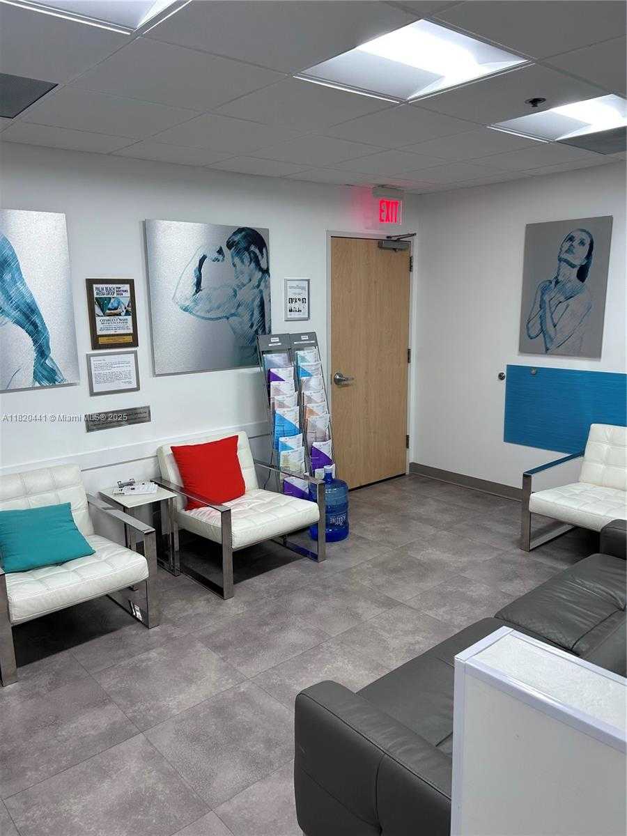 Small Image of 2601 SOUTH WEST 37TH AVE #503, Miami Number 4