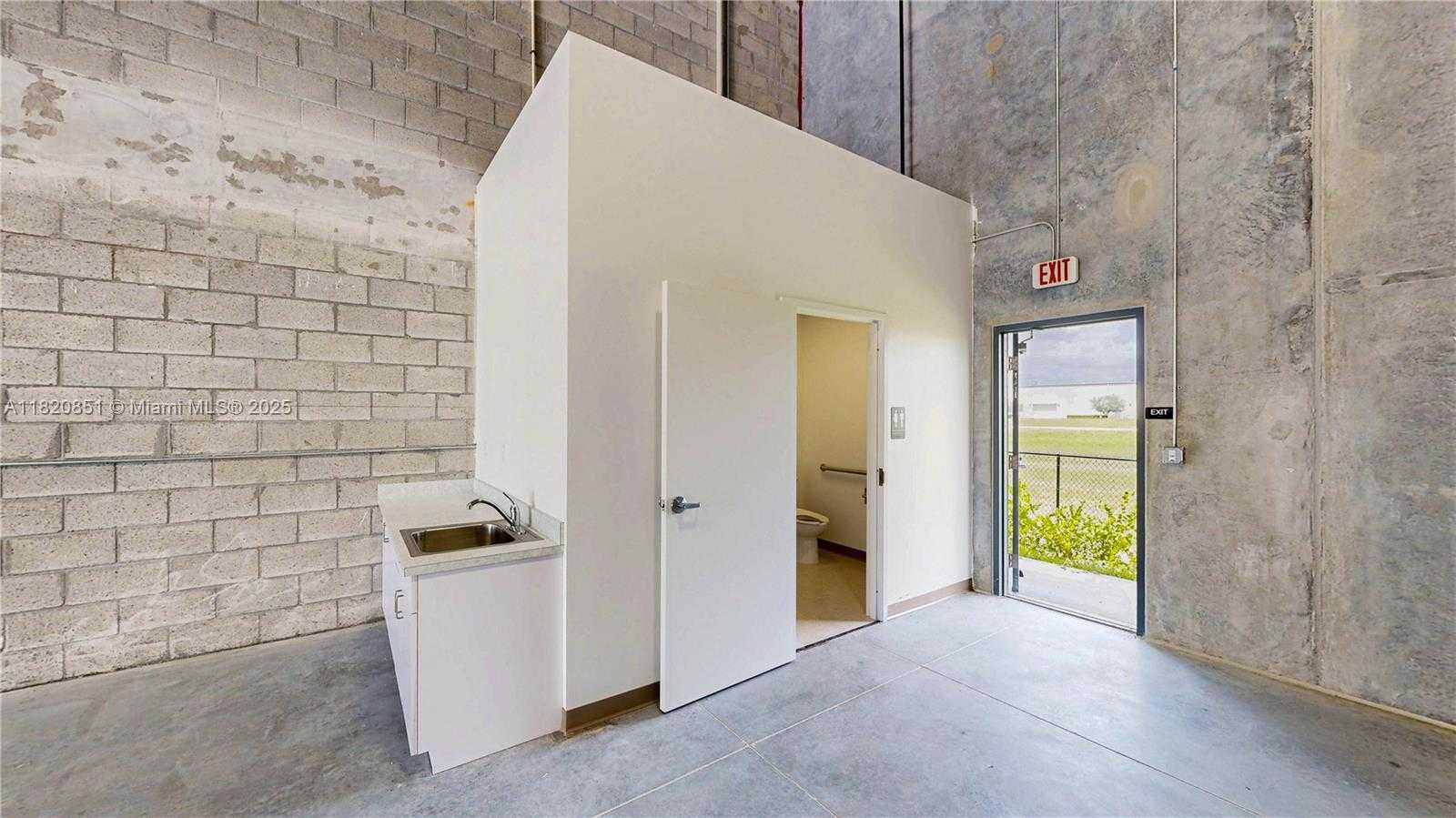 Small Image of 1770 SOUTH EAST 38TH AVE #11, Homestead Number 15