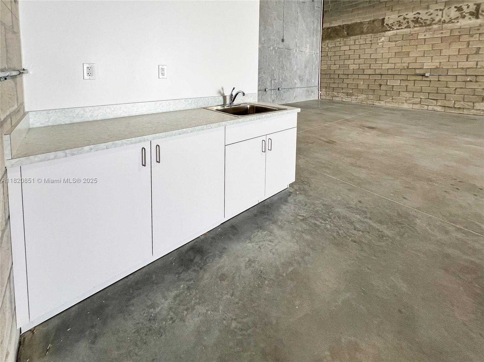 Small Image of 1770 SOUTH EAST 38TH AVE #11, Homestead Number 30