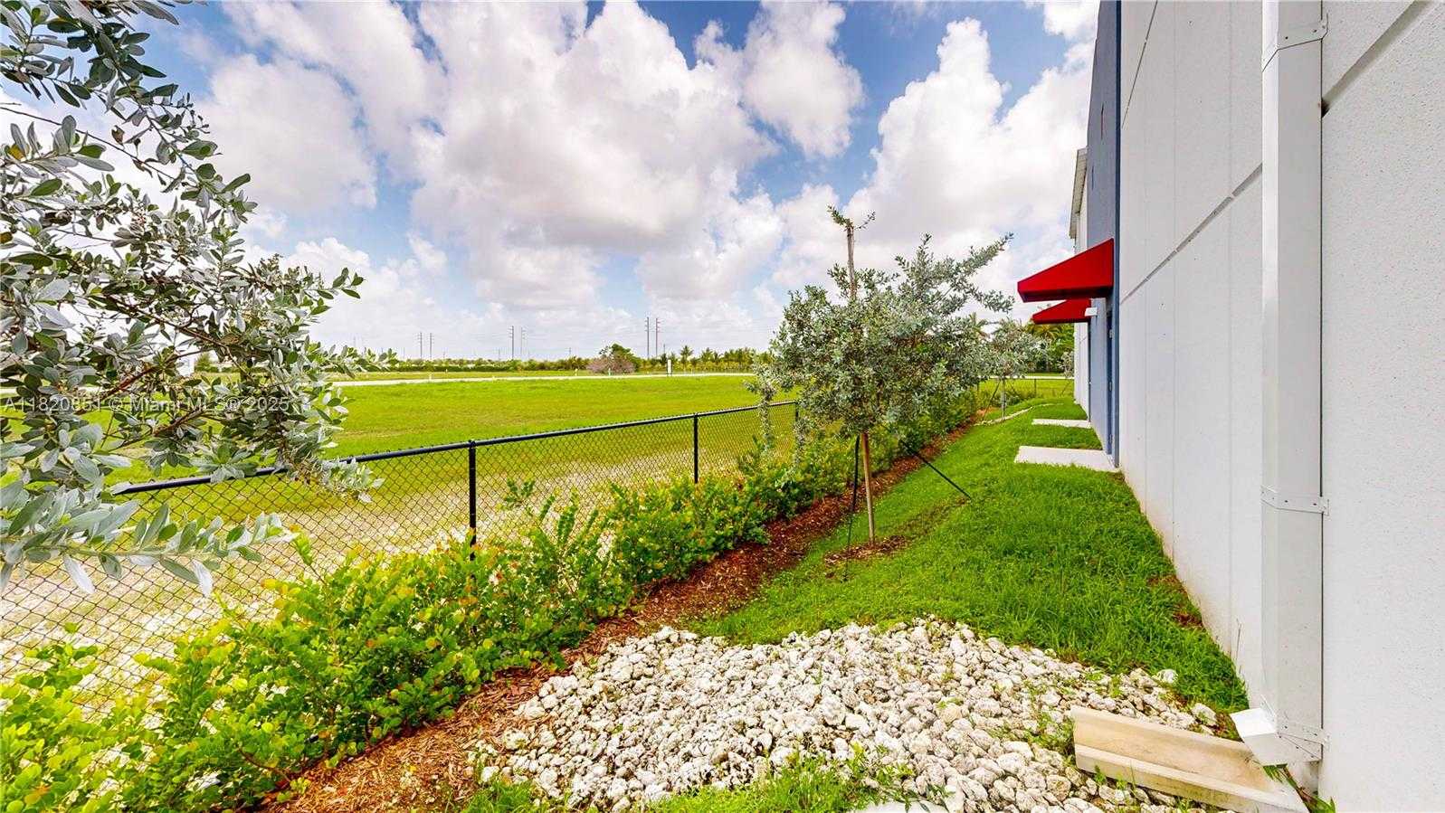 Small Image of 1770 SOUTH EAST 38TH AVE #11, Homestead Number 39