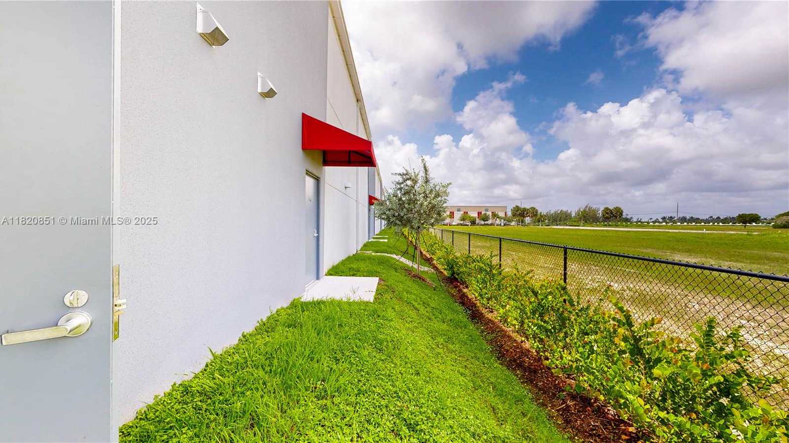 Small Image of 1770 SOUTH EAST 38TH AVE #11, Homestead Number 40