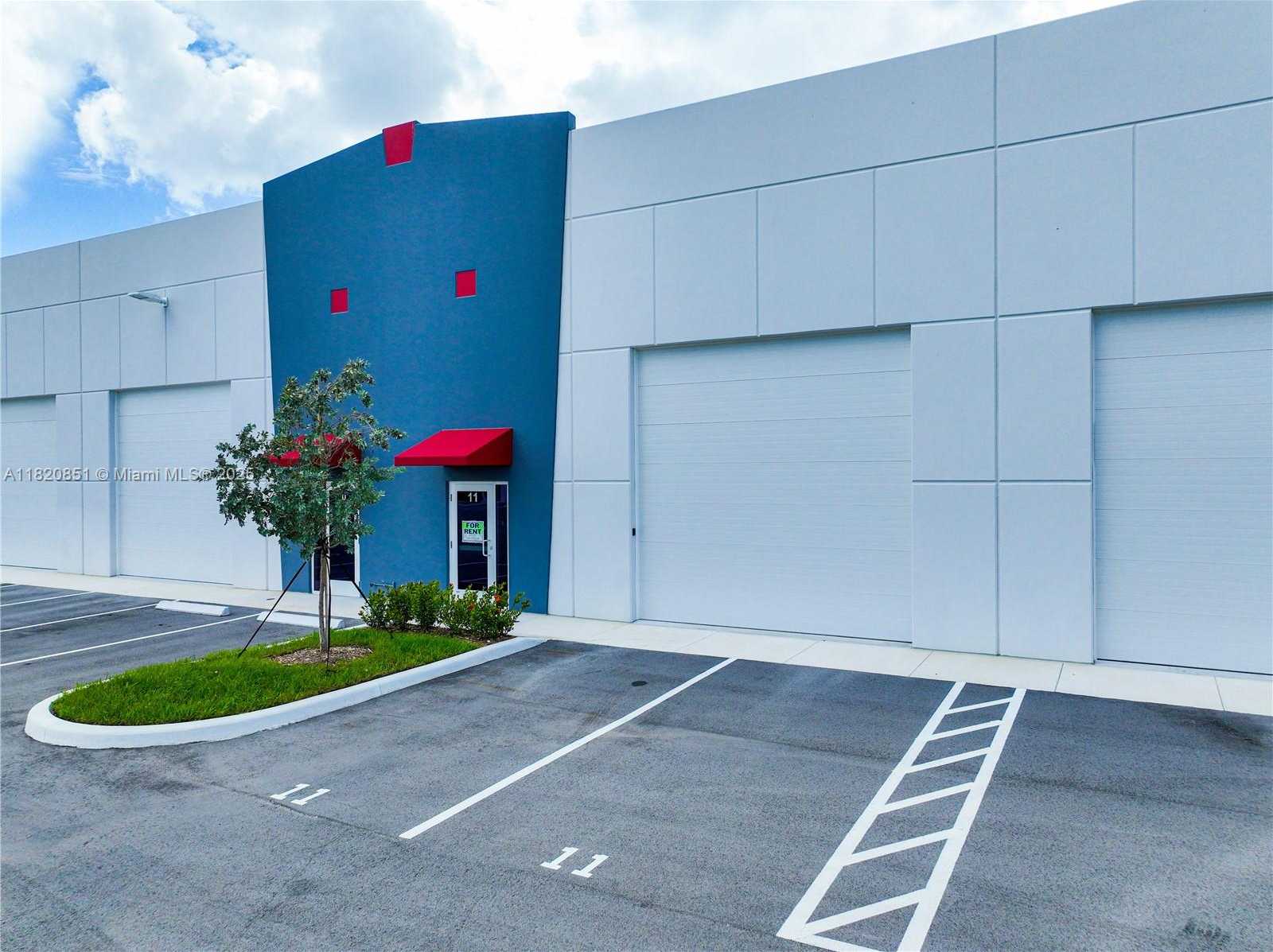 Small Image of 1770 SOUTH EAST 38TH AVE #11, Homestead Number 55
