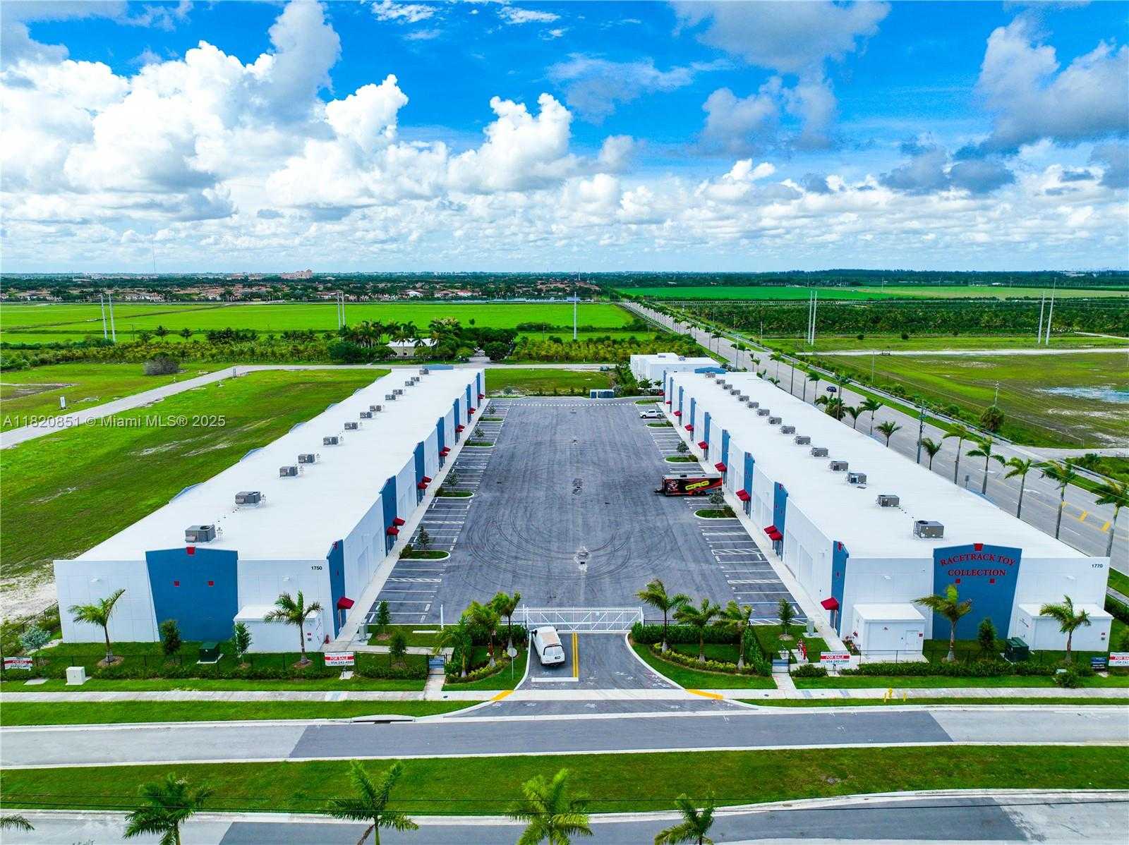 Small Image of 1770 SOUTH EAST 38TH AVE #11, Homestead Number 70