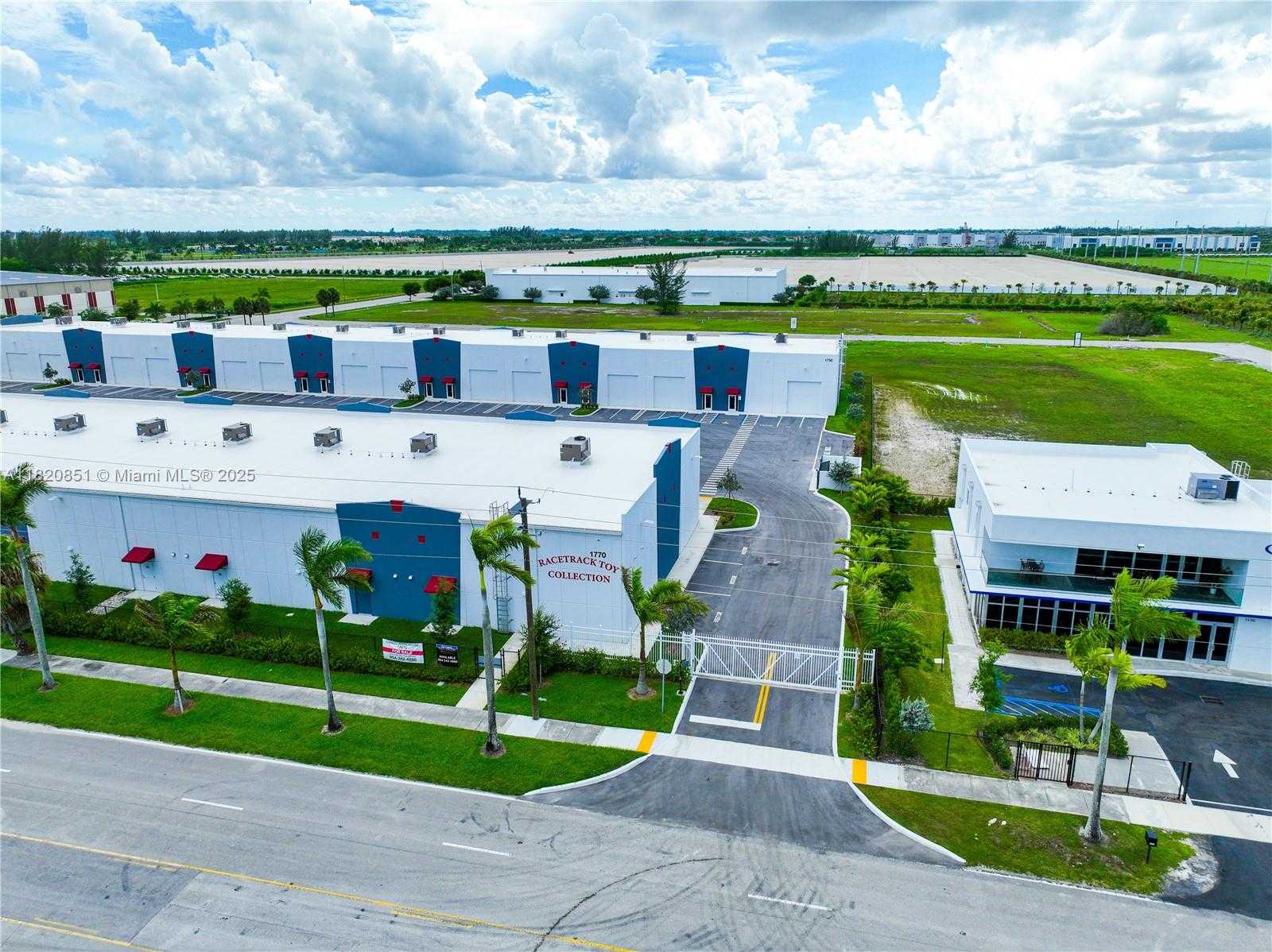Small Image of 1770 SOUTH EAST 38TH AVE #11, Homestead Number 74
