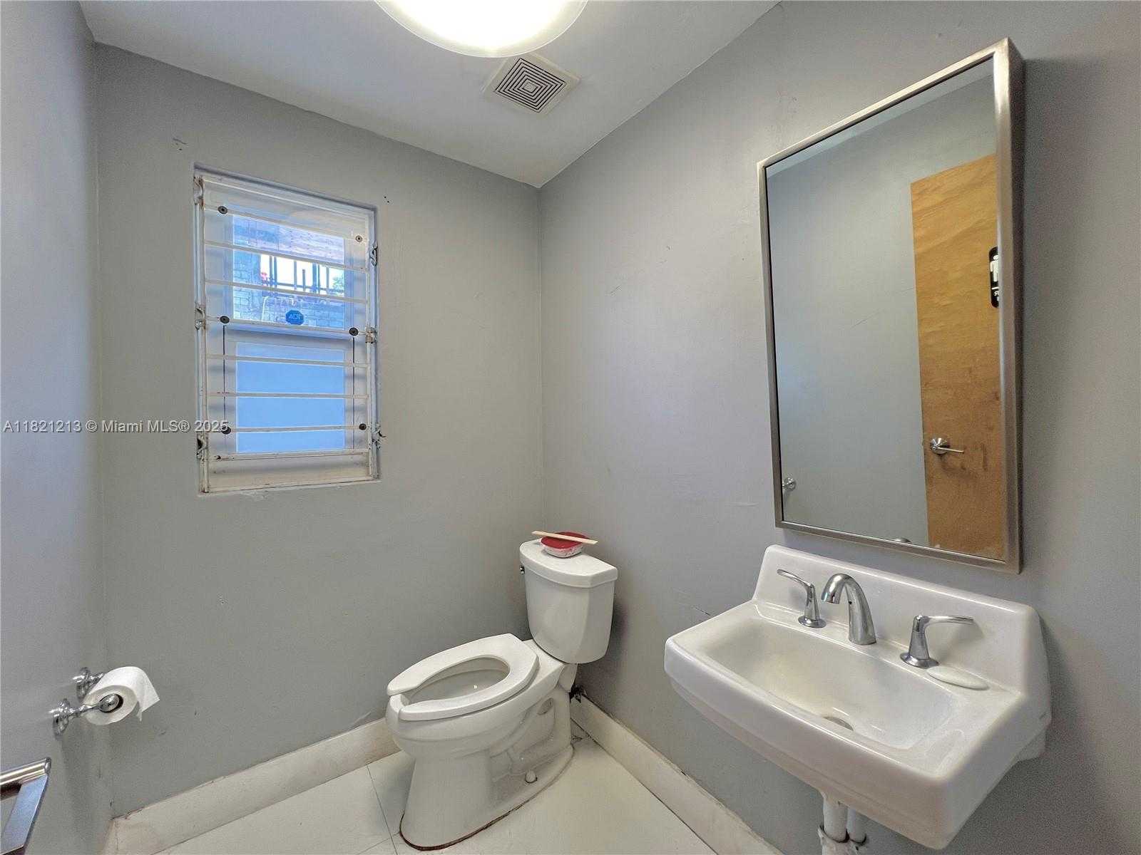 Small Image of 1741 SOUTH WEST 22ND ST, Miami Number 8