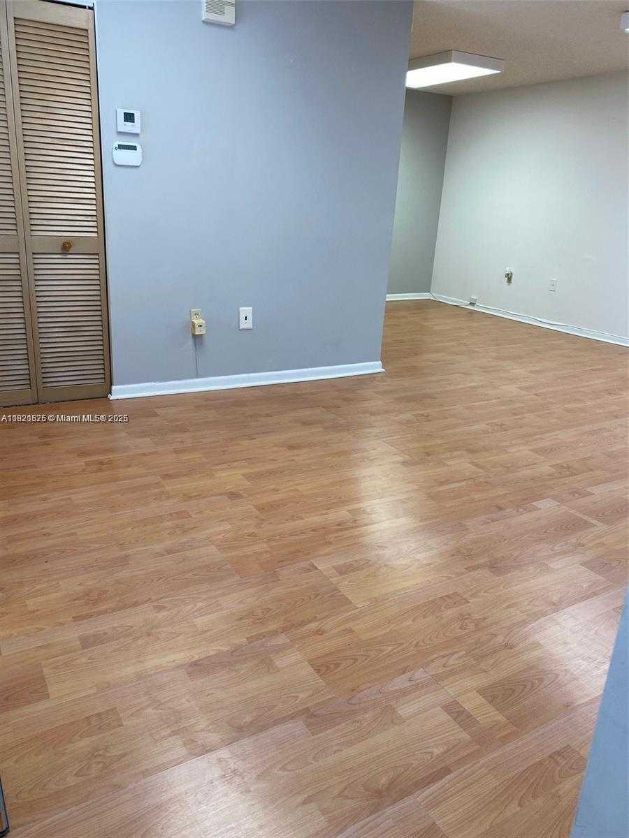 Small Image of 10544 NORTH WEST 26TH ST, Doral Number 4