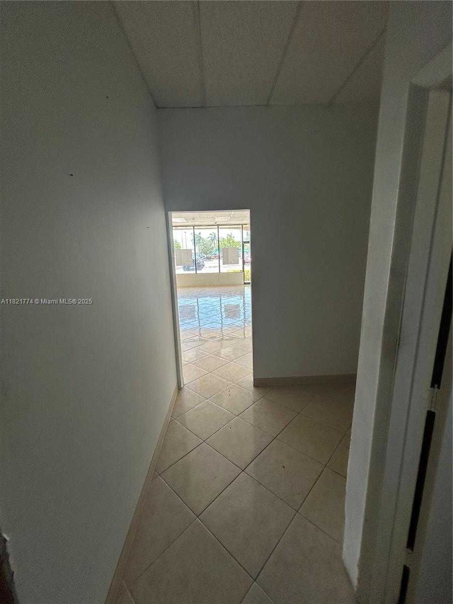 Small Image of 201 SOUTH FEDERAL HWY, Pompano Beach Number 12