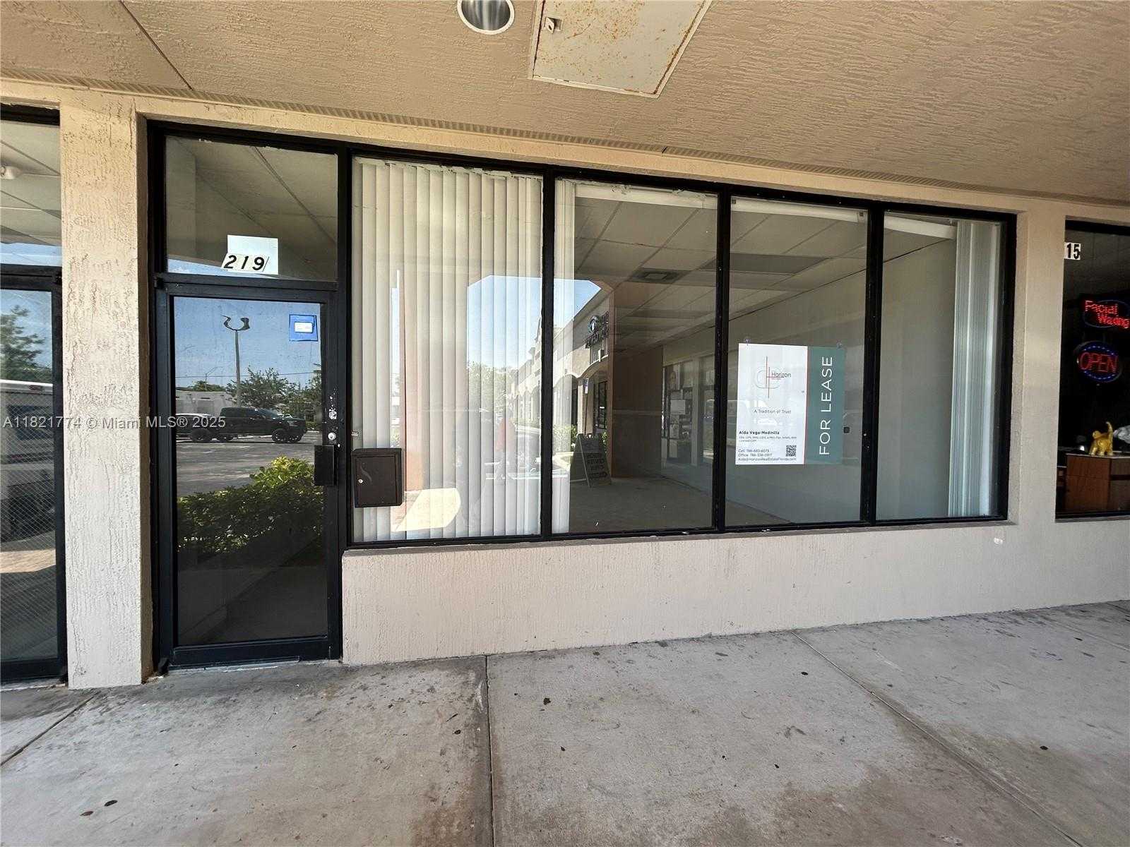 Small Image of 201 SOUTH FEDERAL HWY, Pompano Beach Number 13