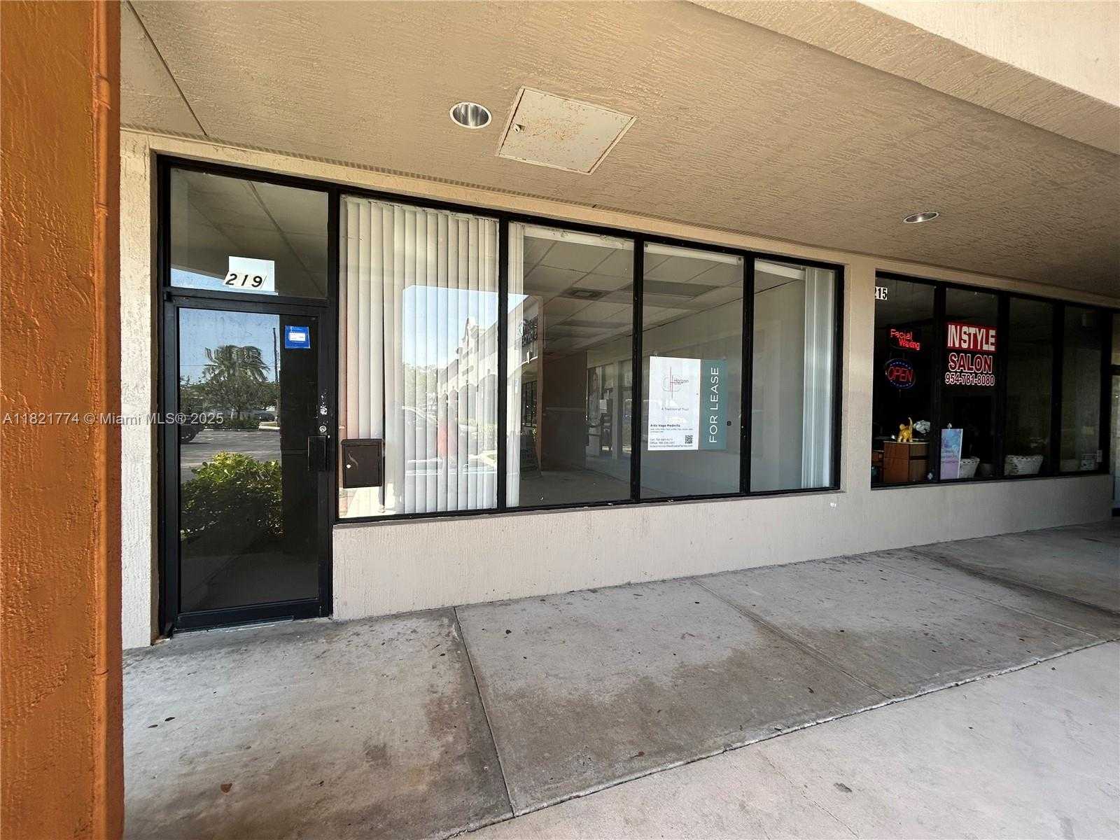 Small Image of 201 SOUTH FEDERAL HWY, Pompano Beach Number 14