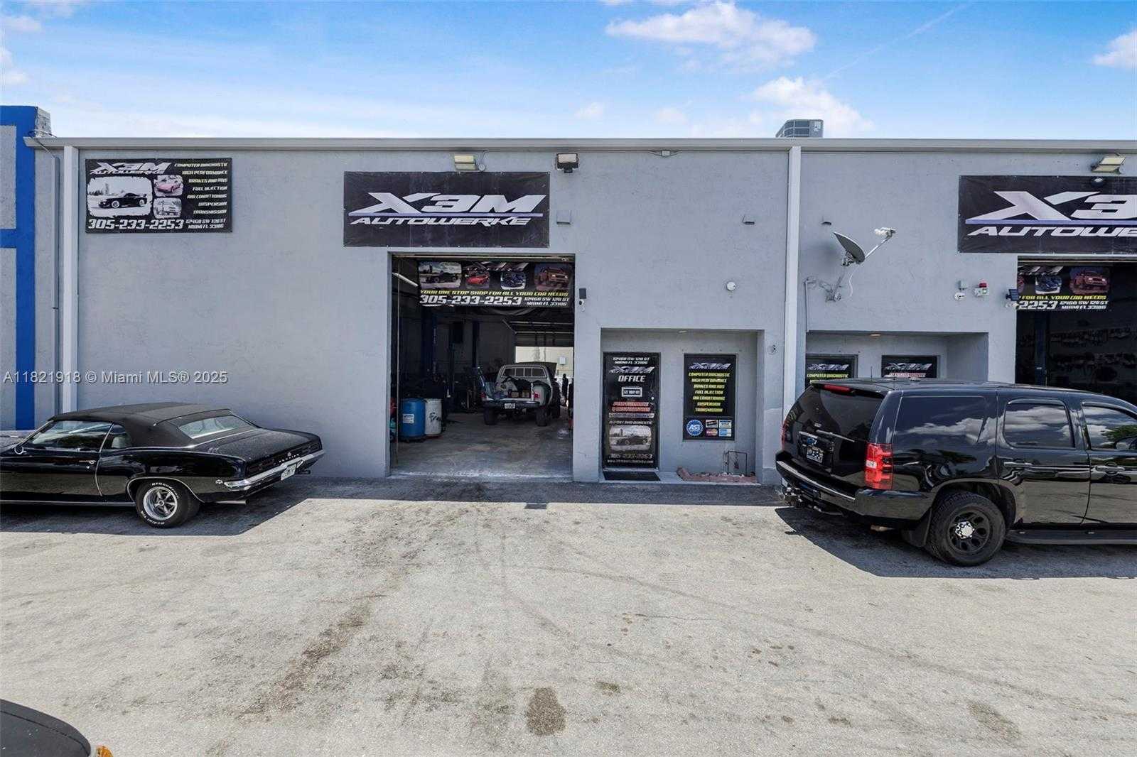 Small Image of 12468 SOUTH WEST 128TH ST, Miami Number 2