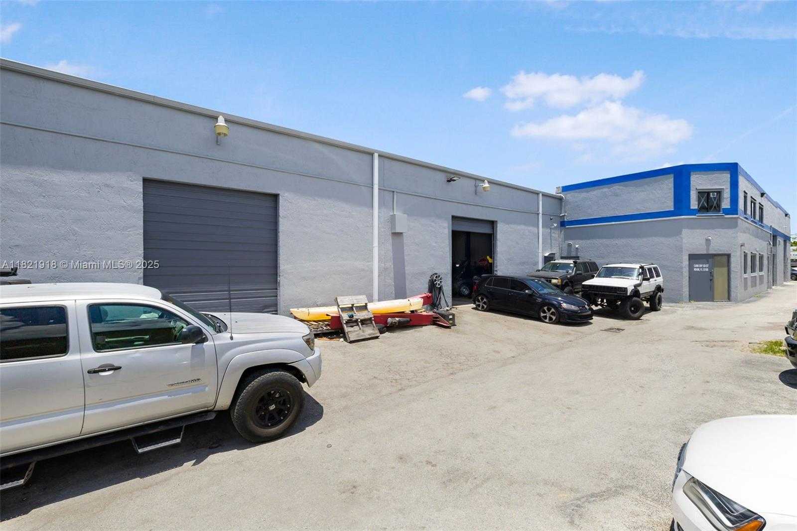 Small Image of 12468 SOUTH WEST 128TH ST, Miami Number 7