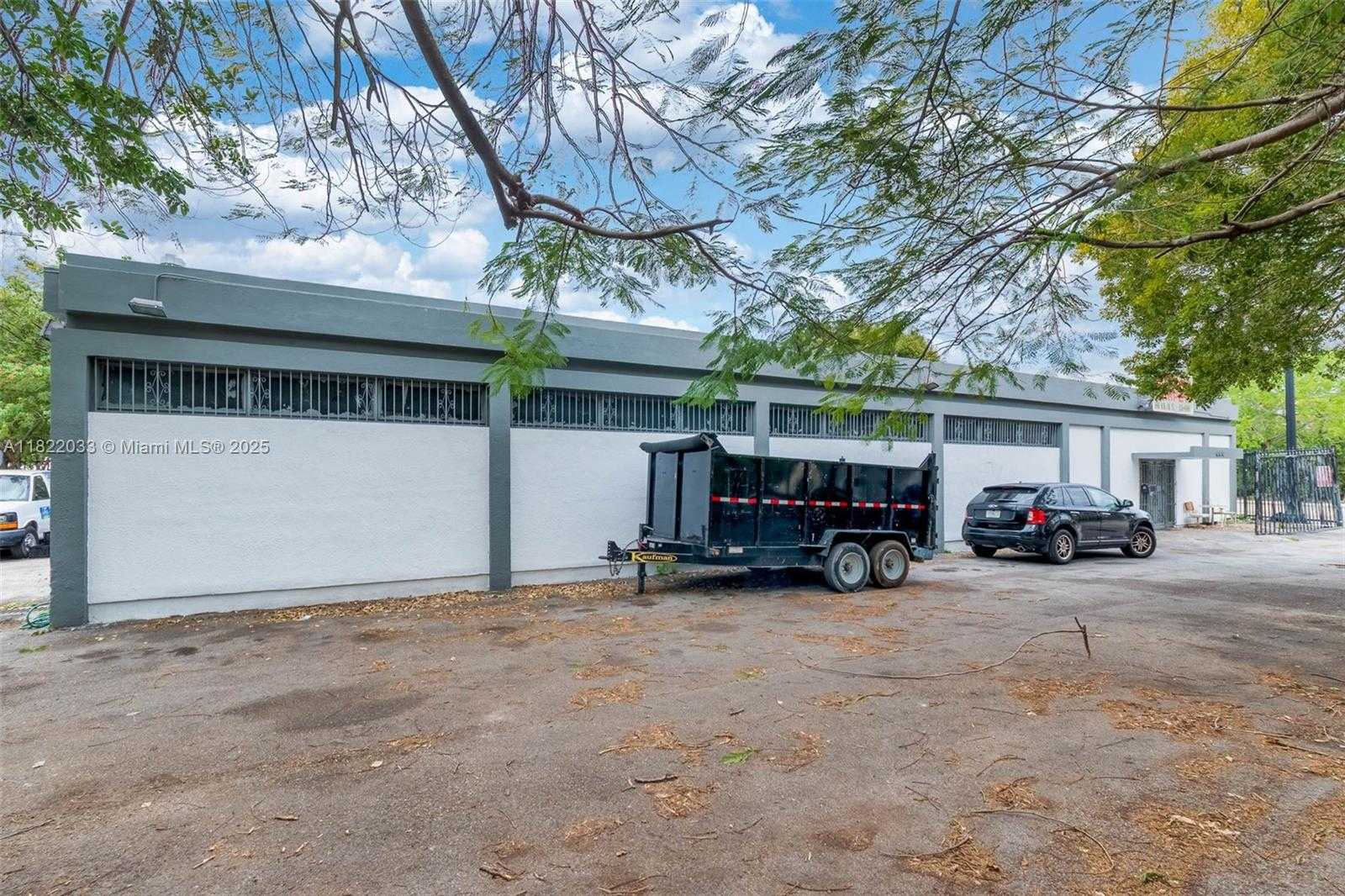 Small Image of 666 NORTH WEST 36TH ST, Miami Number 4