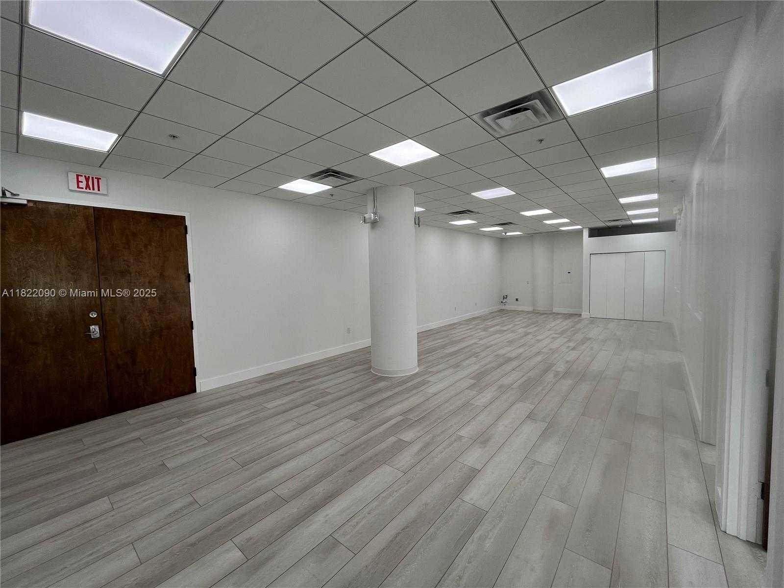 Small Image of 20900 NORTH EAST 30TH AVE #410-411-412, Aventura Number 5