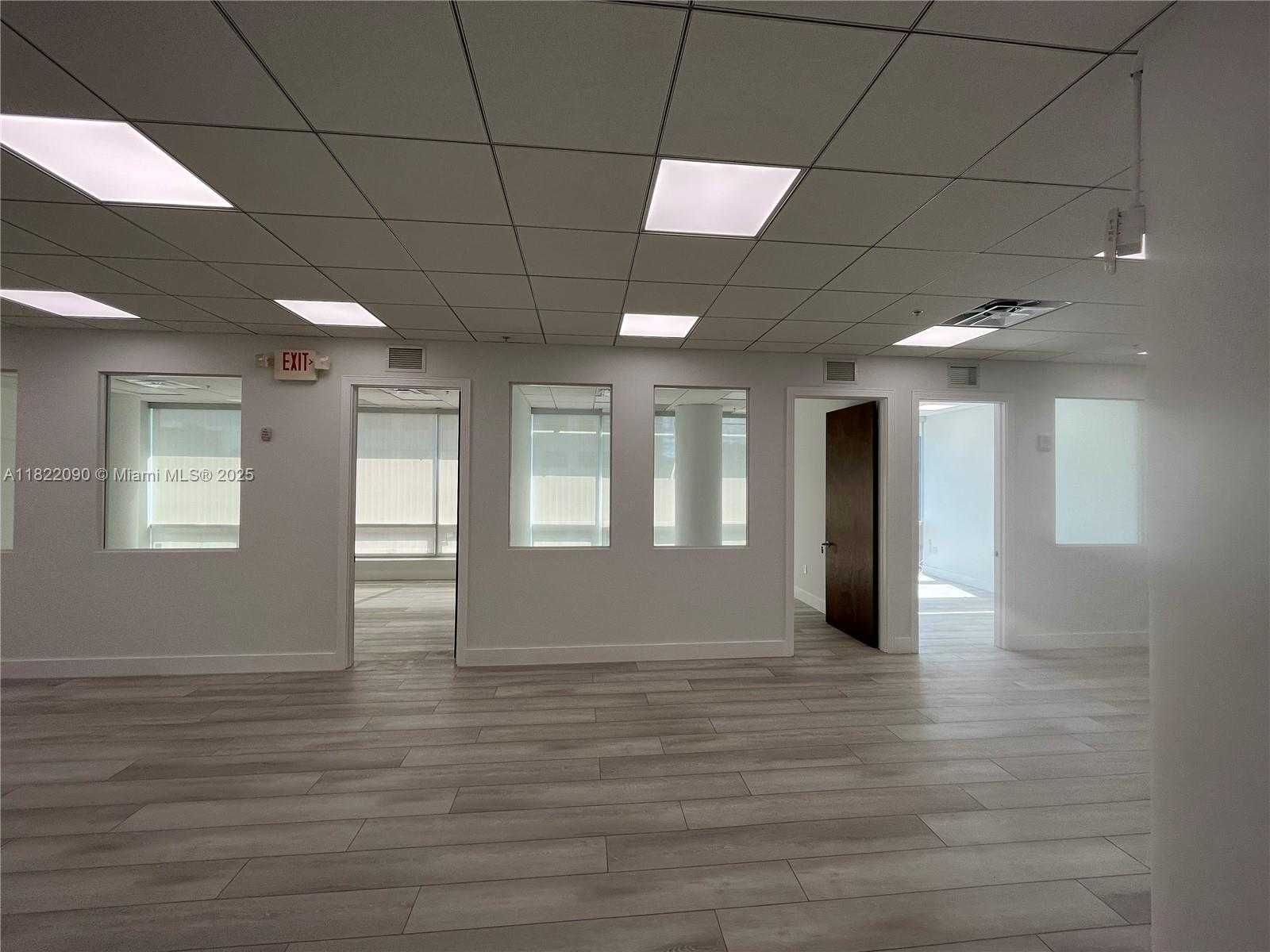 Small Image of 20900 NORTH EAST 30TH AVE #410-411-412, Aventura Number 7