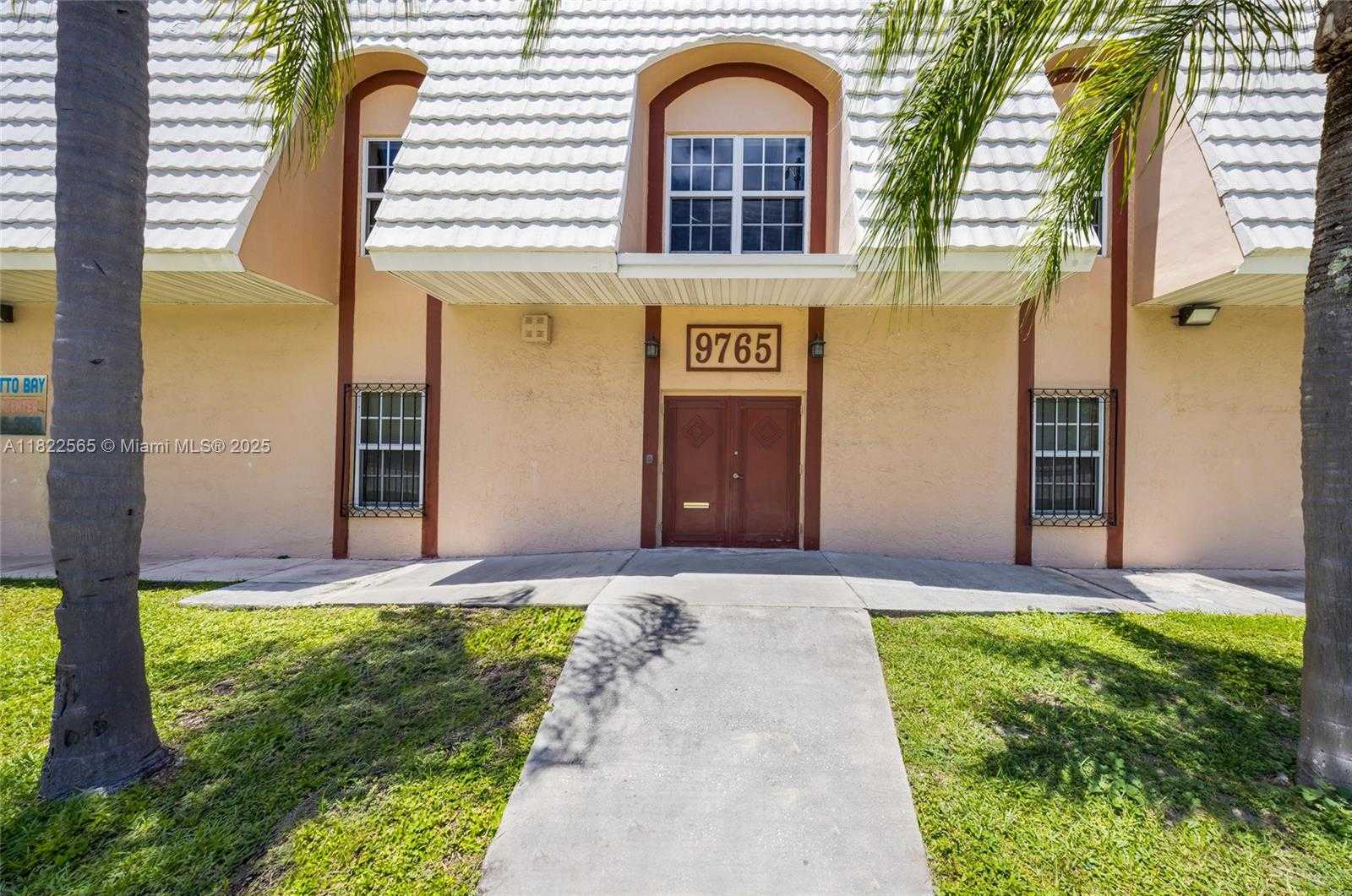 Small Image of 9765 SOUTH WEST 184TH ST, Palmetto Bay Number 26
