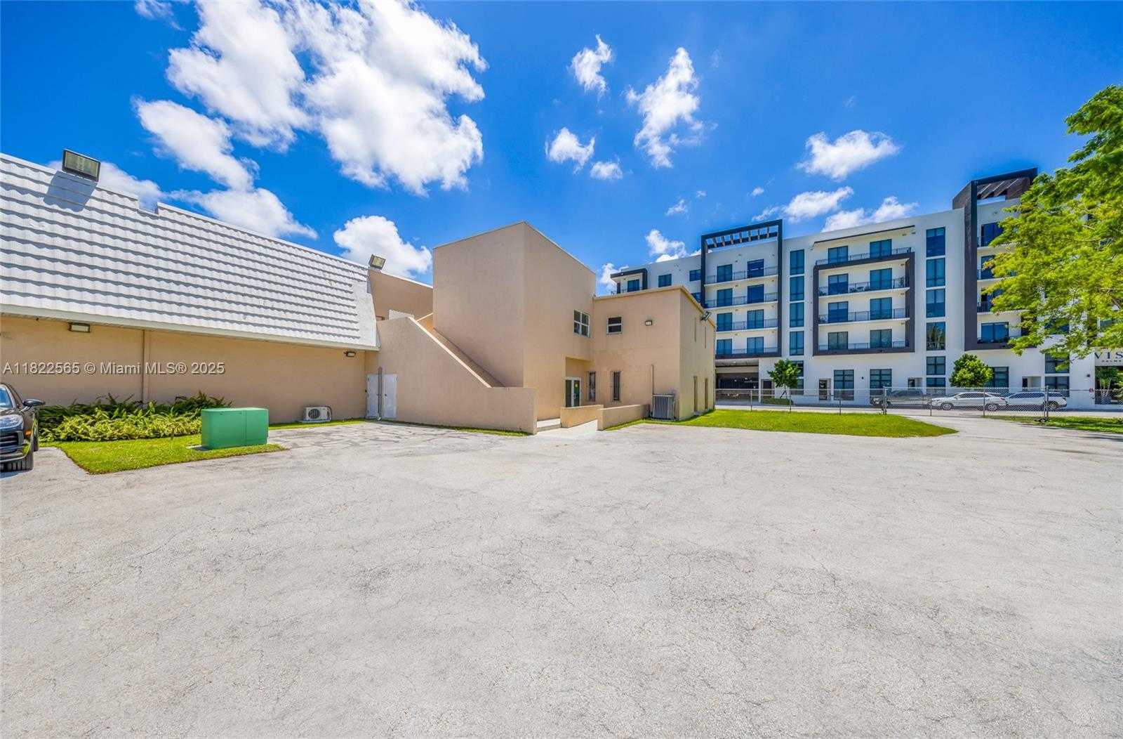 Small Image of 9765 SOUTH WEST 184TH ST, Palmetto Bay Number 29