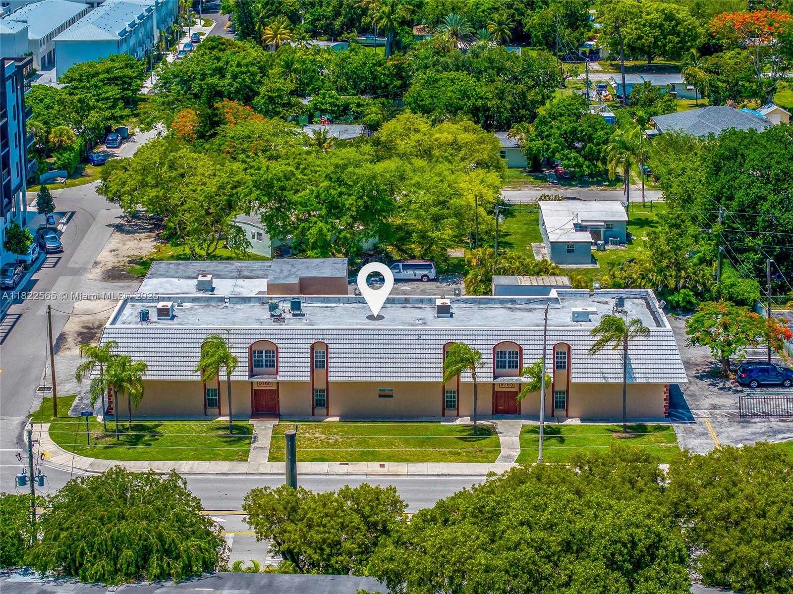 Small Image of 9765 SOUTH WEST 184TH ST, Palmetto Bay Number 3