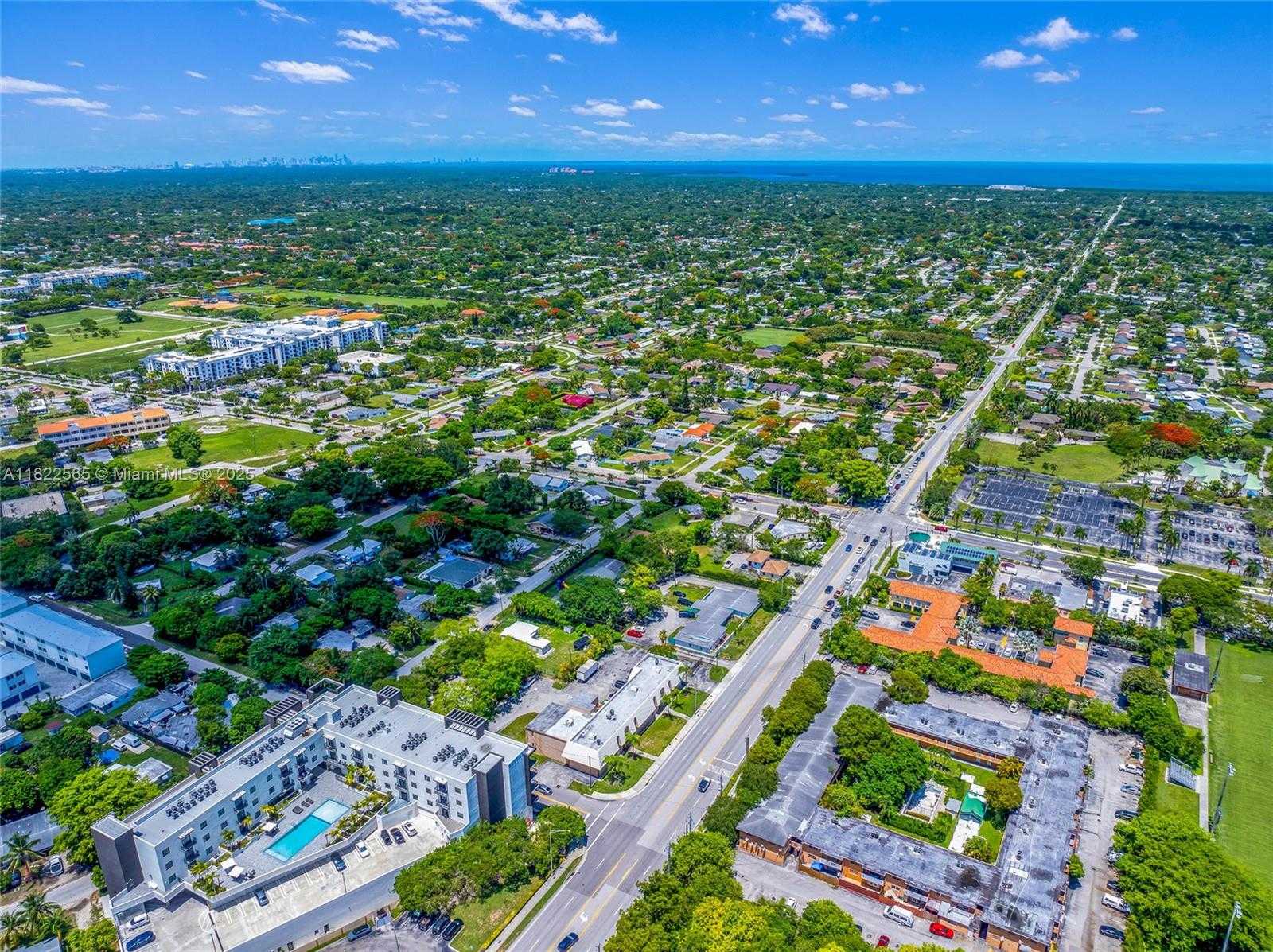 Small Image of 9765 SOUTH WEST 184TH ST, Palmetto Bay Number 49