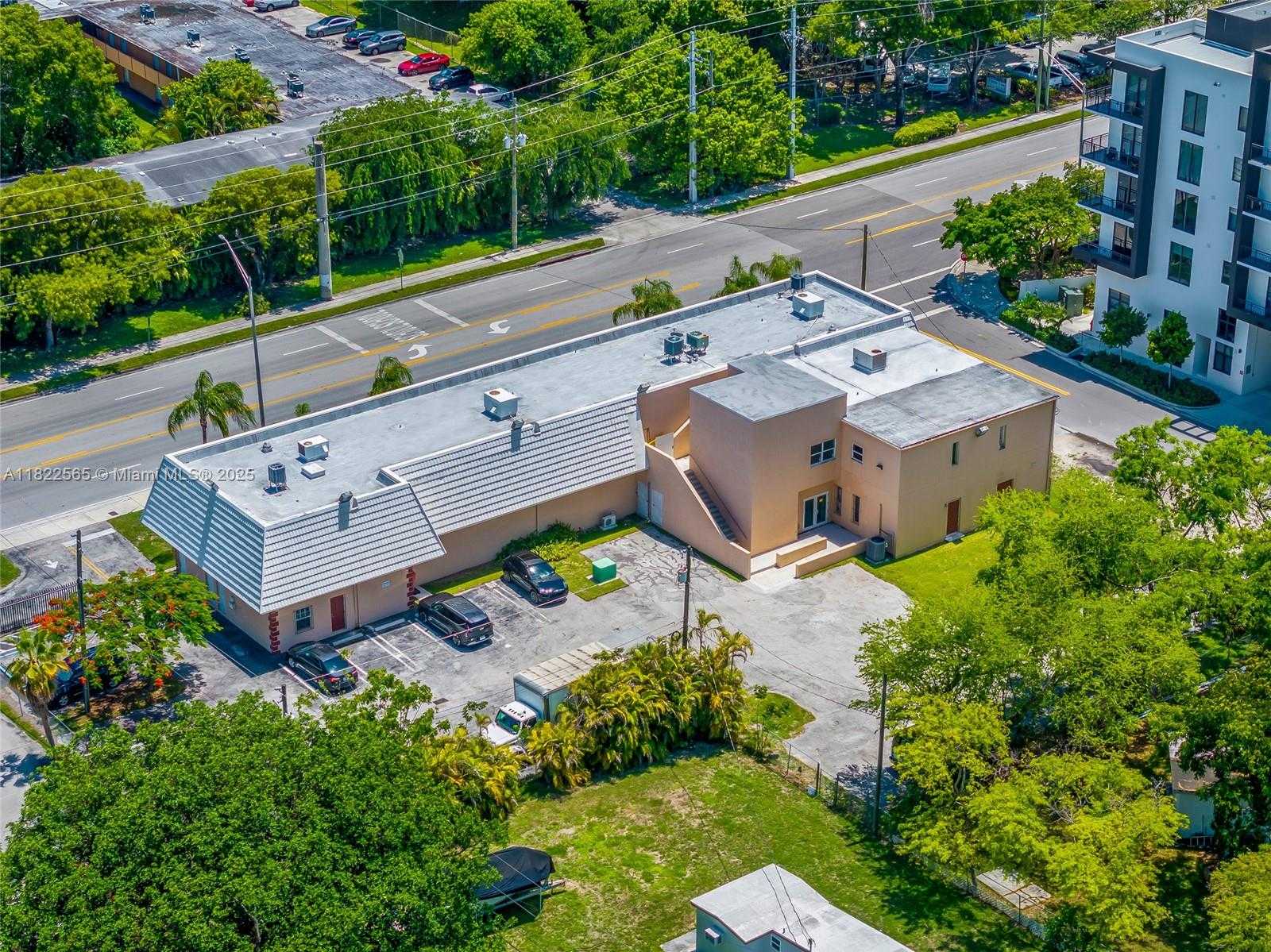 Small Image of 9765 SOUTH WEST 184TH ST, Palmetto Bay Number 54