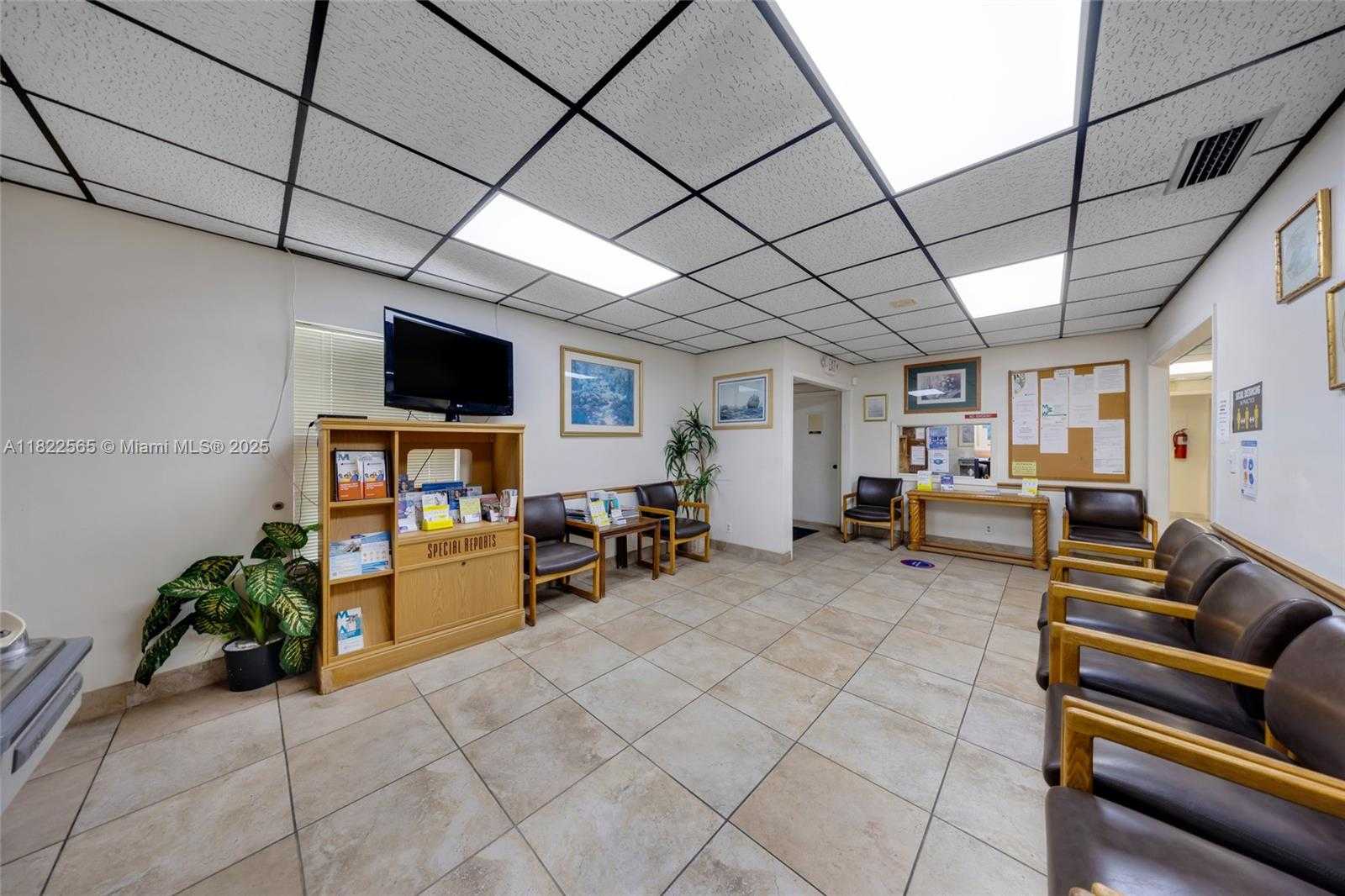 Small Image of 9765 SOUTH WEST 184TH ST, Palmetto Bay Number 7