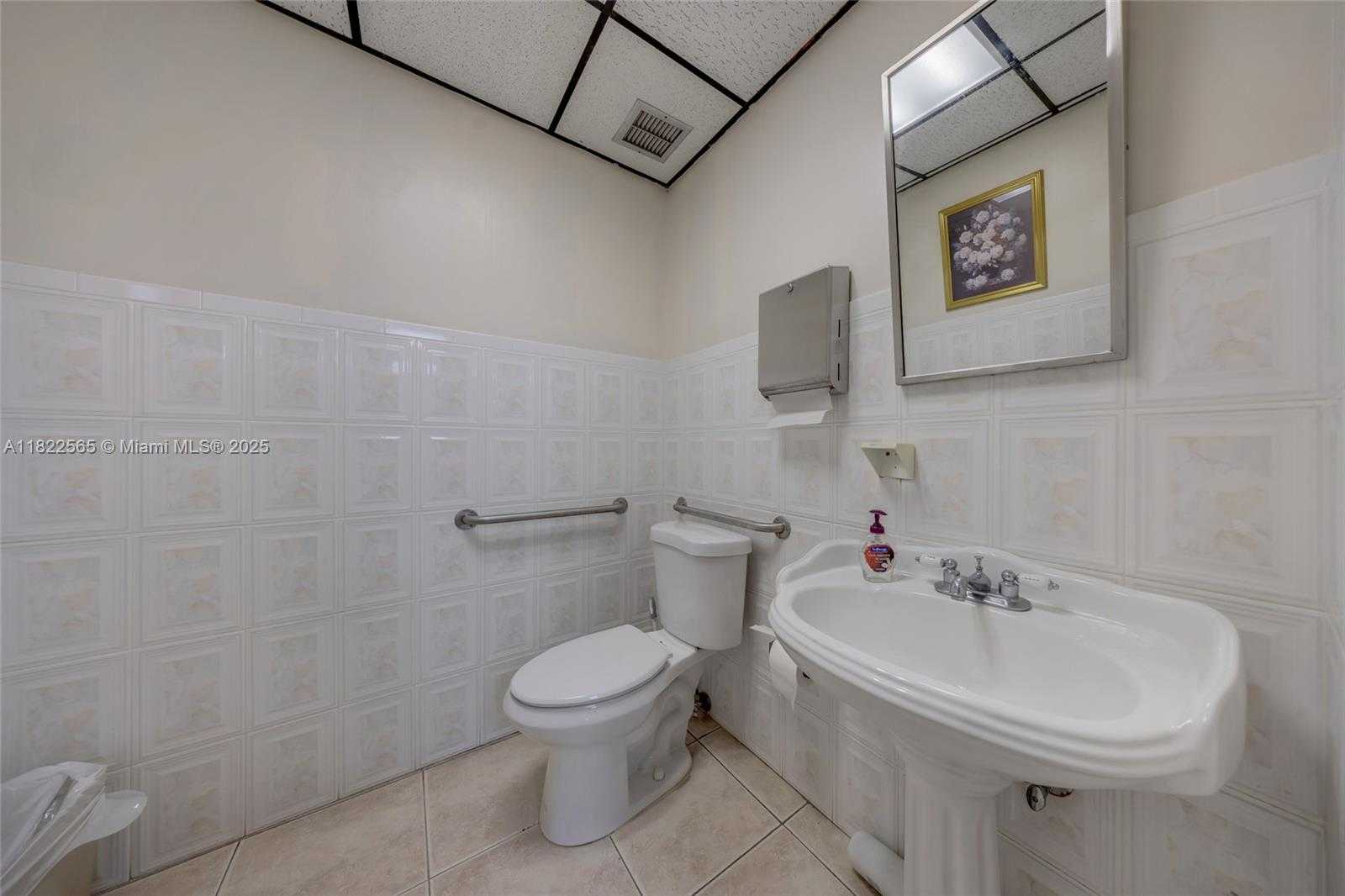 Small Image of 9765 SOUTH WEST 184TH ST, Palmetto Bay Number 8