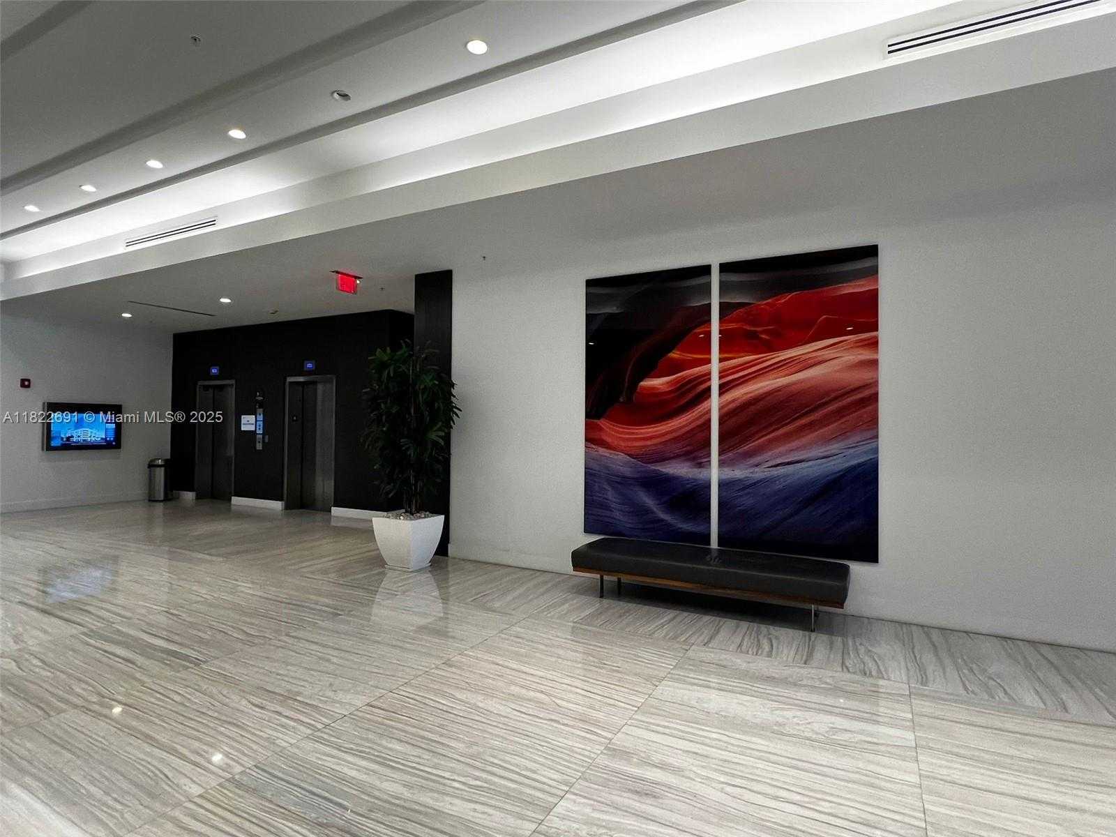 Small Image of 20200 WEST DIXIE HWY #603, Miami Number 12